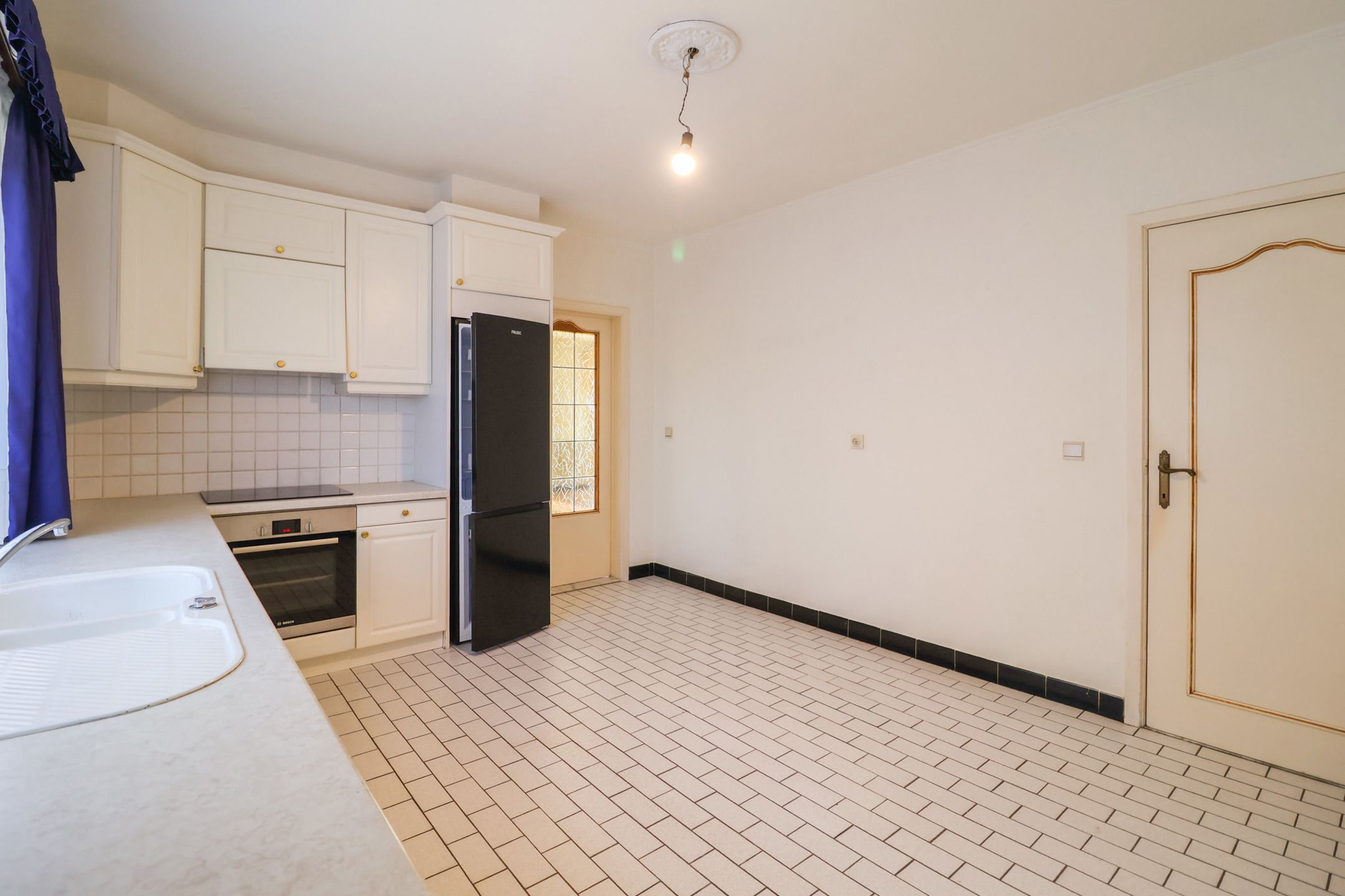 Uitstekend gelegen bungalow foto 7