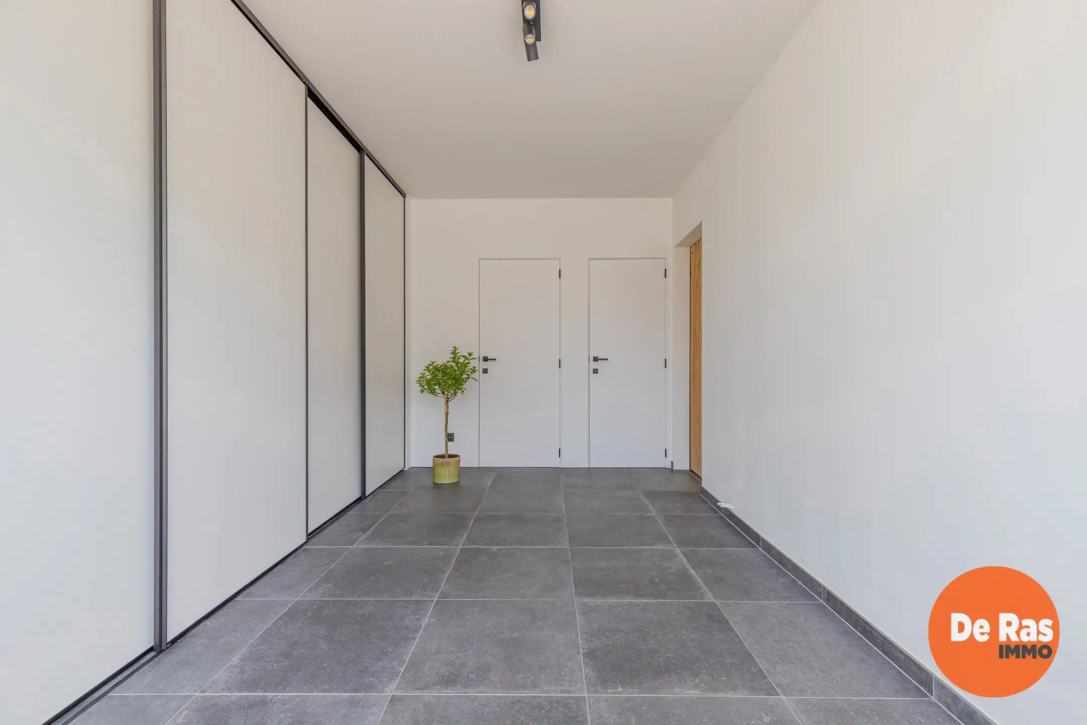 ERPE-MERE - Instapklare woning met 3 slpk en mooie tuin foto 10