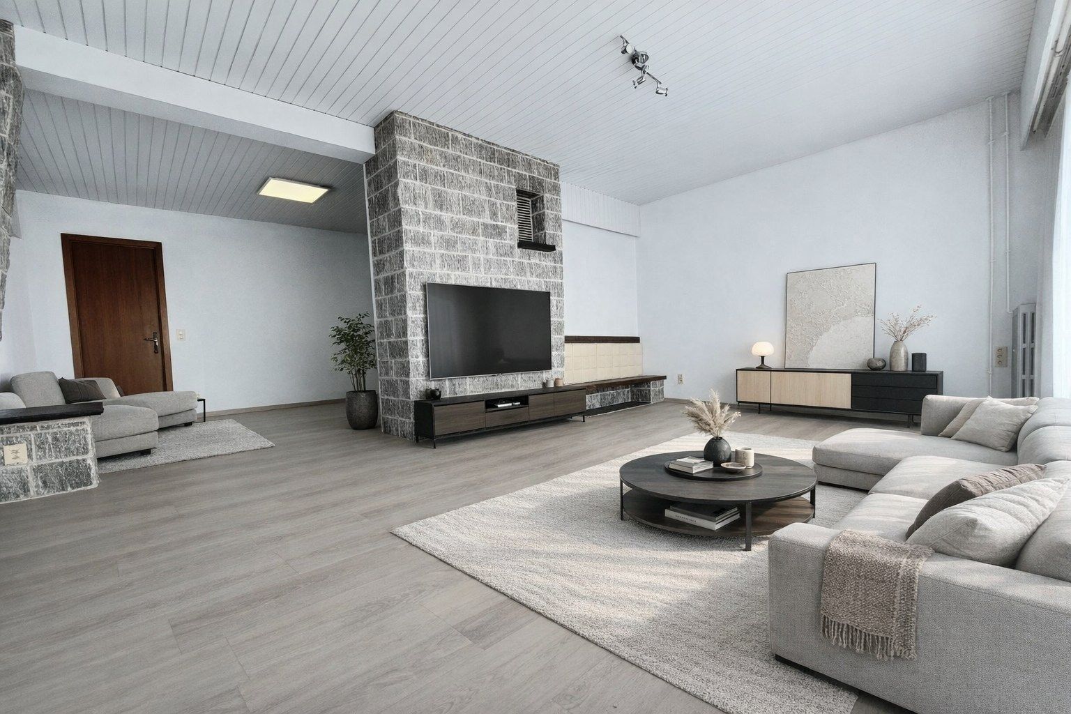 Ruime alleenstaande villa foto 4