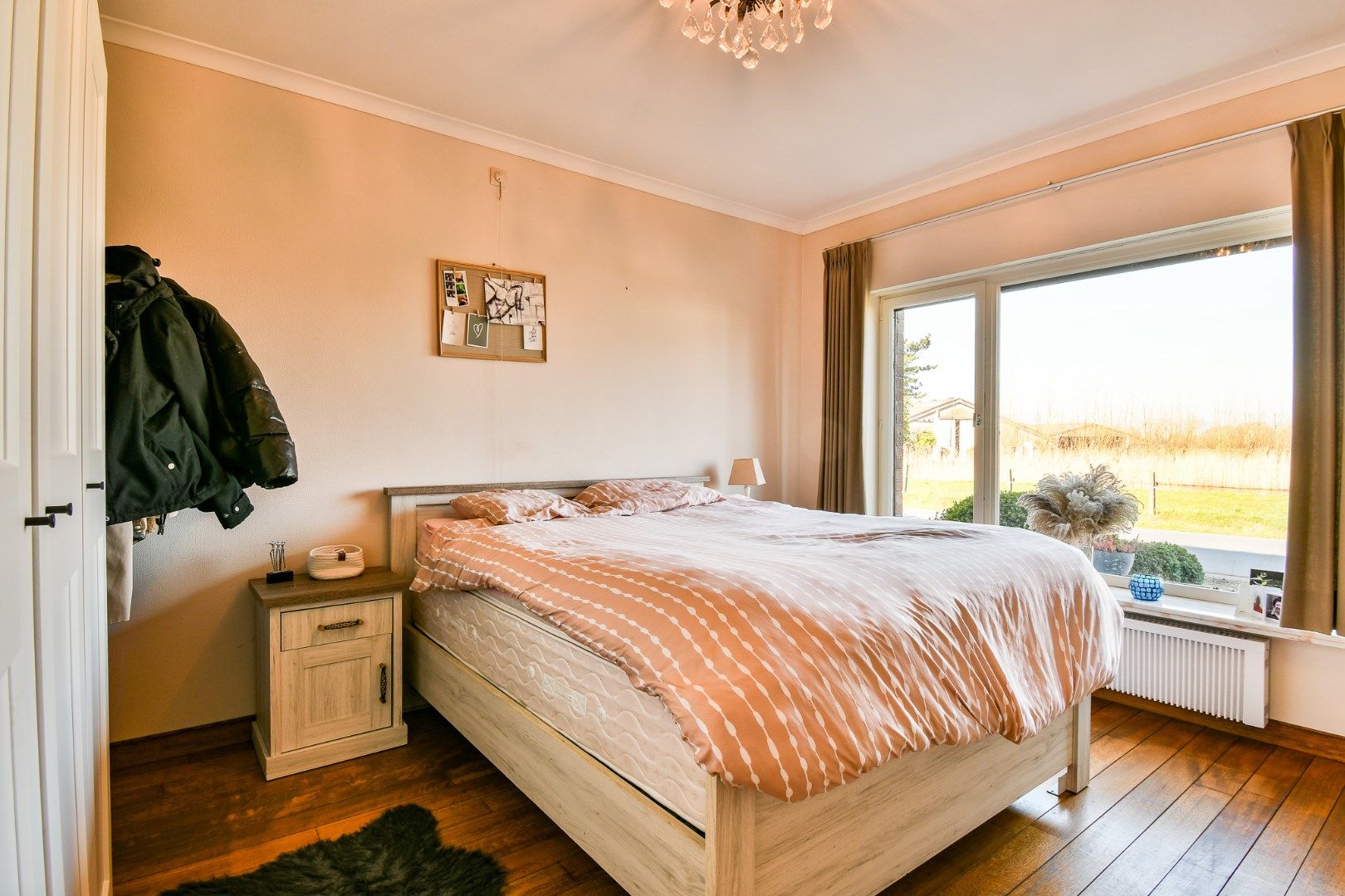 Karaktervolle villa met loodsen te koop in Torhout! foto 4