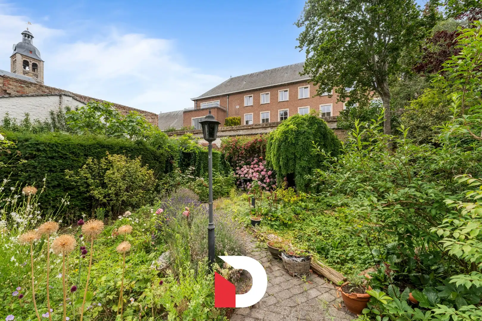 Riante burgerwoning met stadstuin nabij Langerei centrum Brugge foto 8