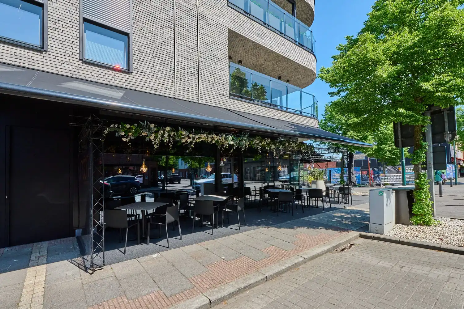 Uniek handelspand op toplocatie in het aangename centrum van Leopoldsburg foto 23