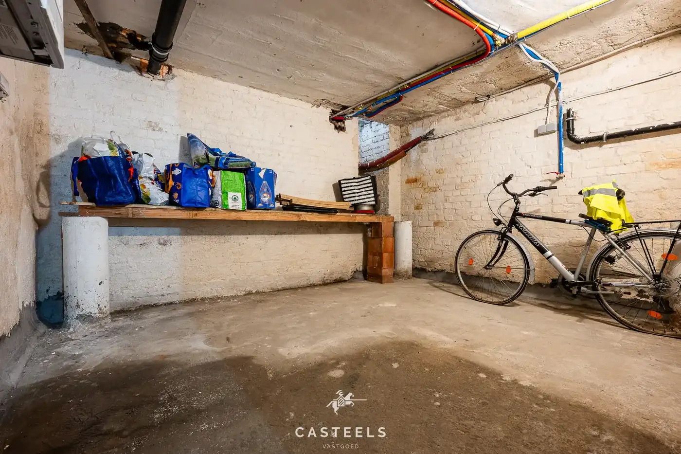 Gerenoveerd gelijkvloers appartement vlak bij Dampoort foto 19
