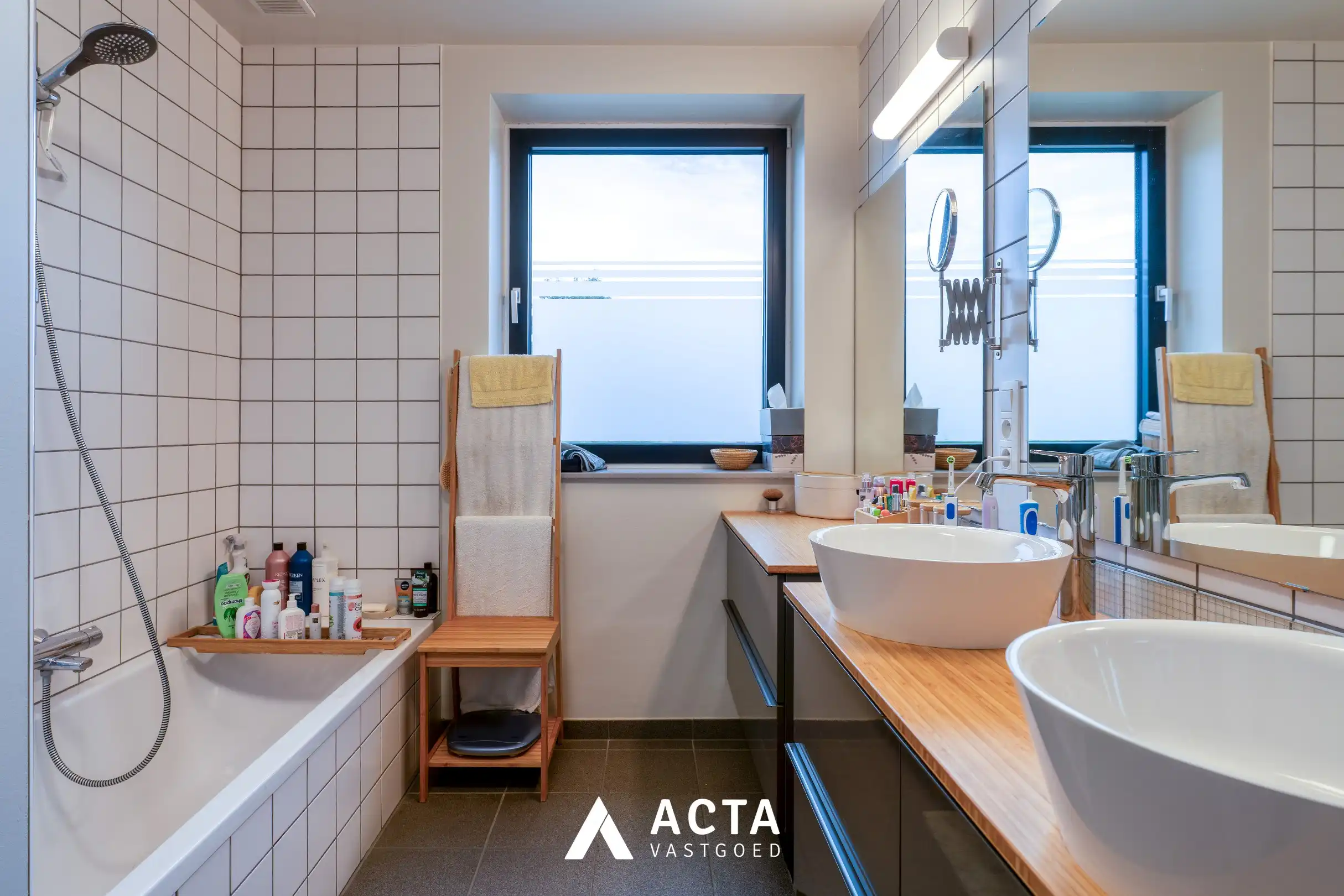 Instapklare halfopen gezinswoning in Baanhof in Oostende foto 13