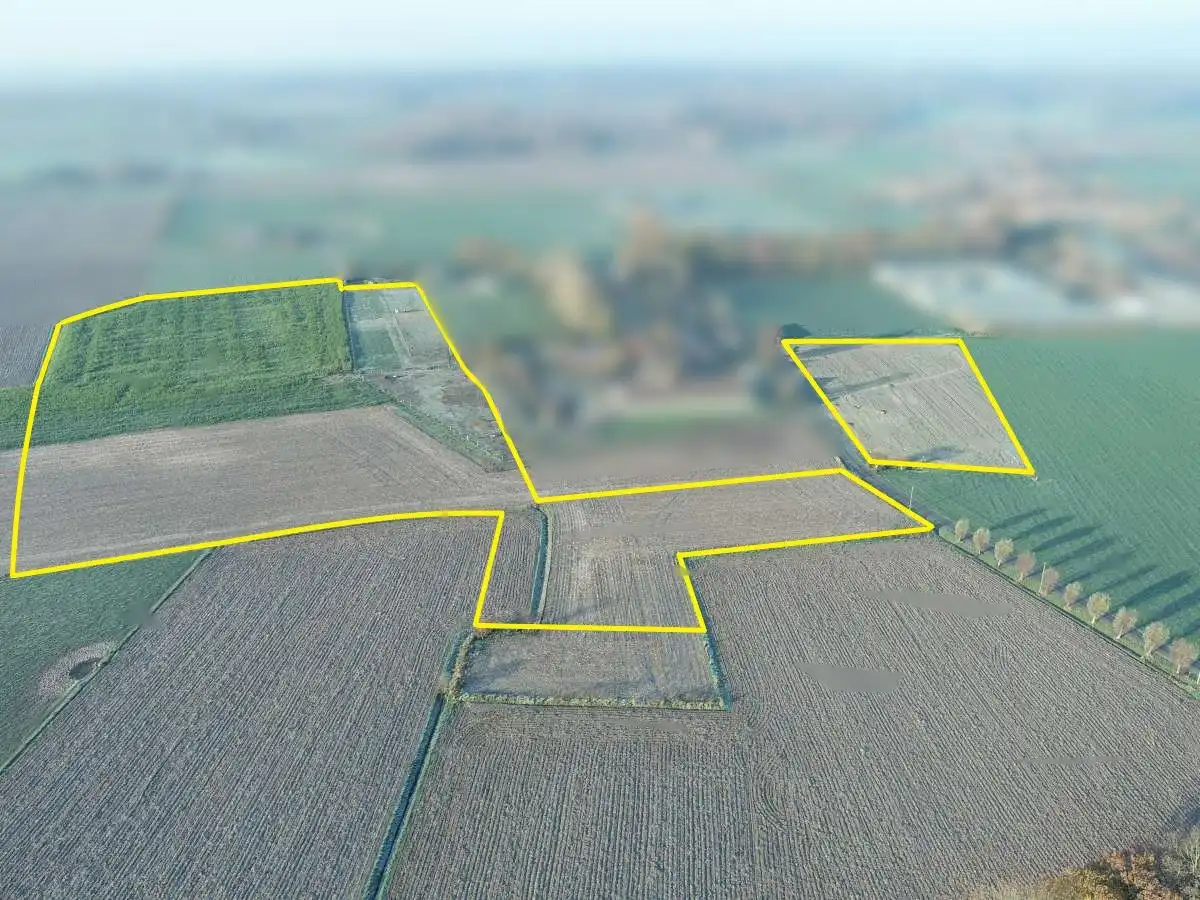 Perceel landbouwgrond te Aalter foto {{pictureIndex}}