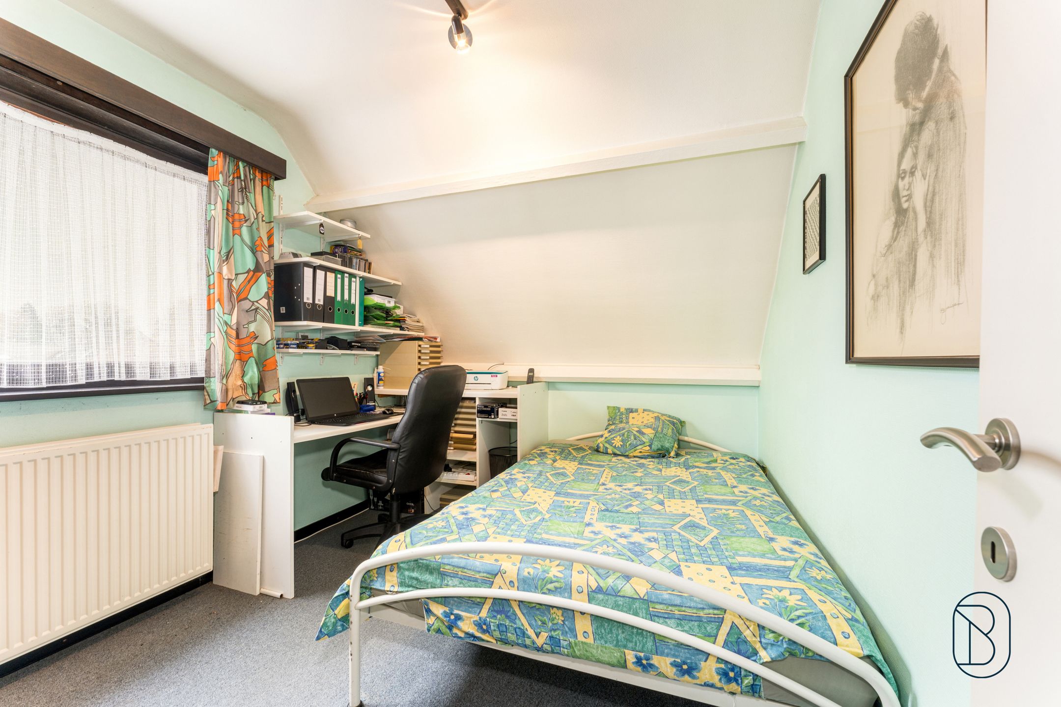 Leuke villa met mooie tuin, garage en zonnepanelen! foto 16