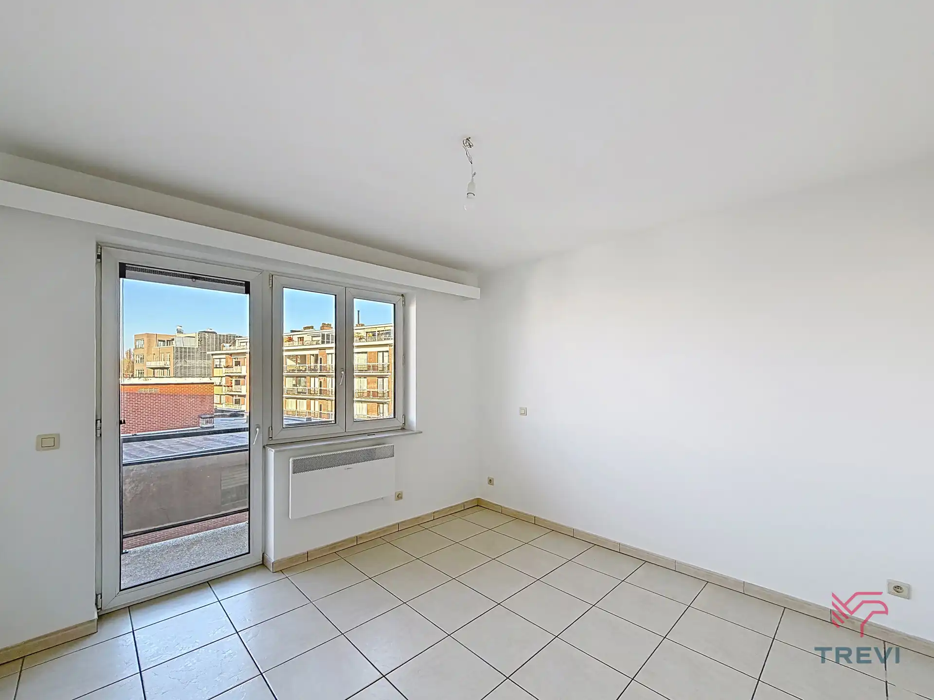 Gerenoveerd appartement met 2 slaapkamers  foto 11