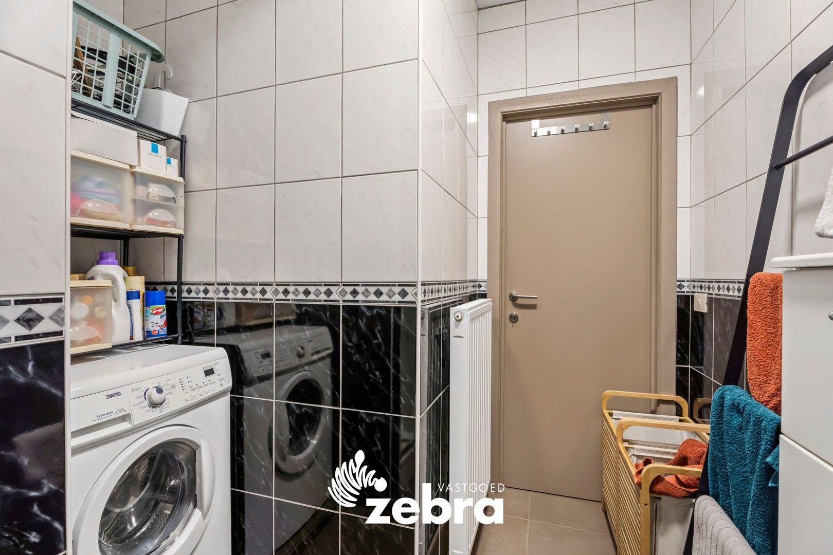 Instapklaar appartement met 2 slaapkamers en ruim terras in hartje Tielt! foto 9