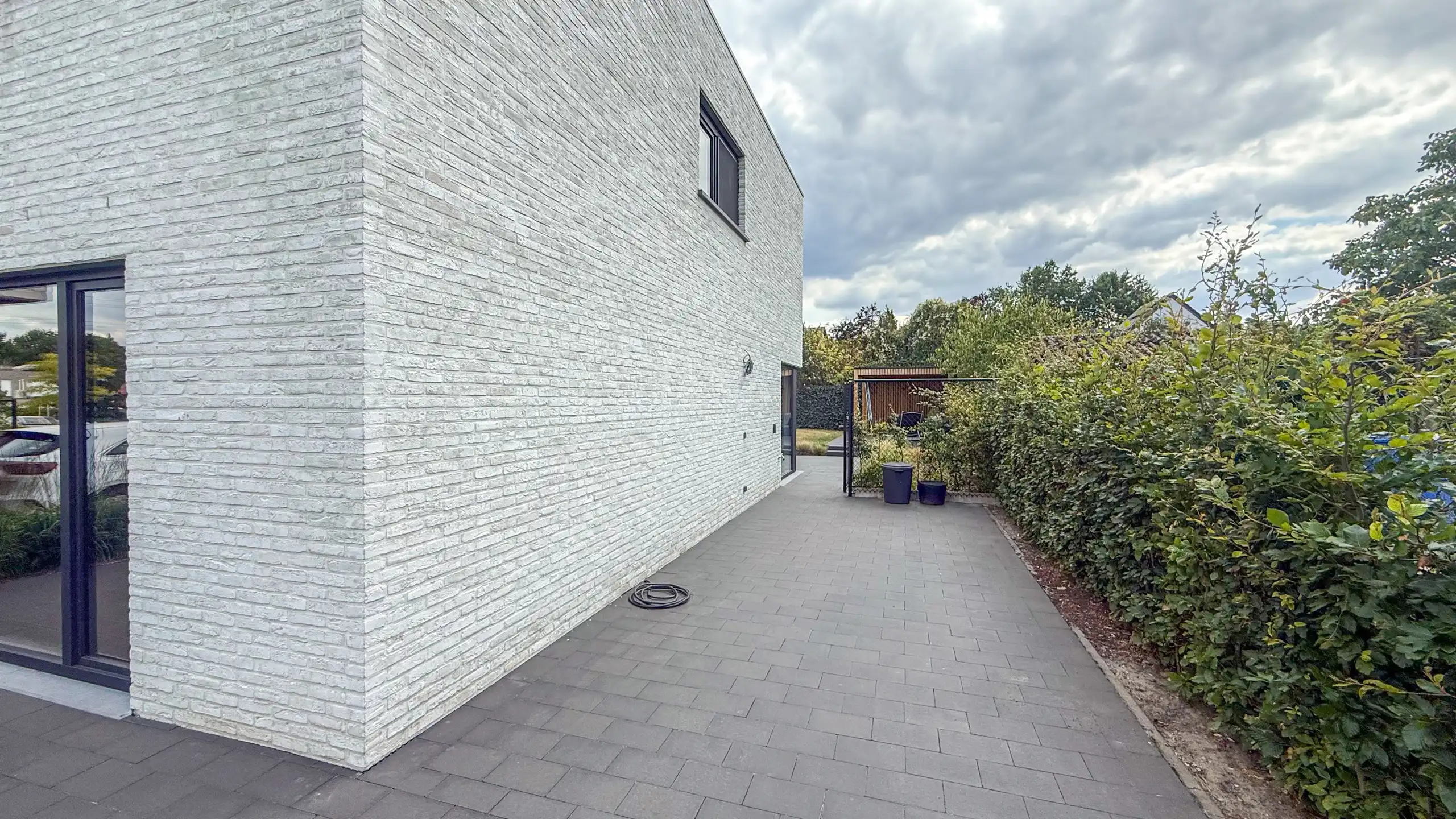 Moderne halfopen woning met 3 slpks en tuin! foto 37