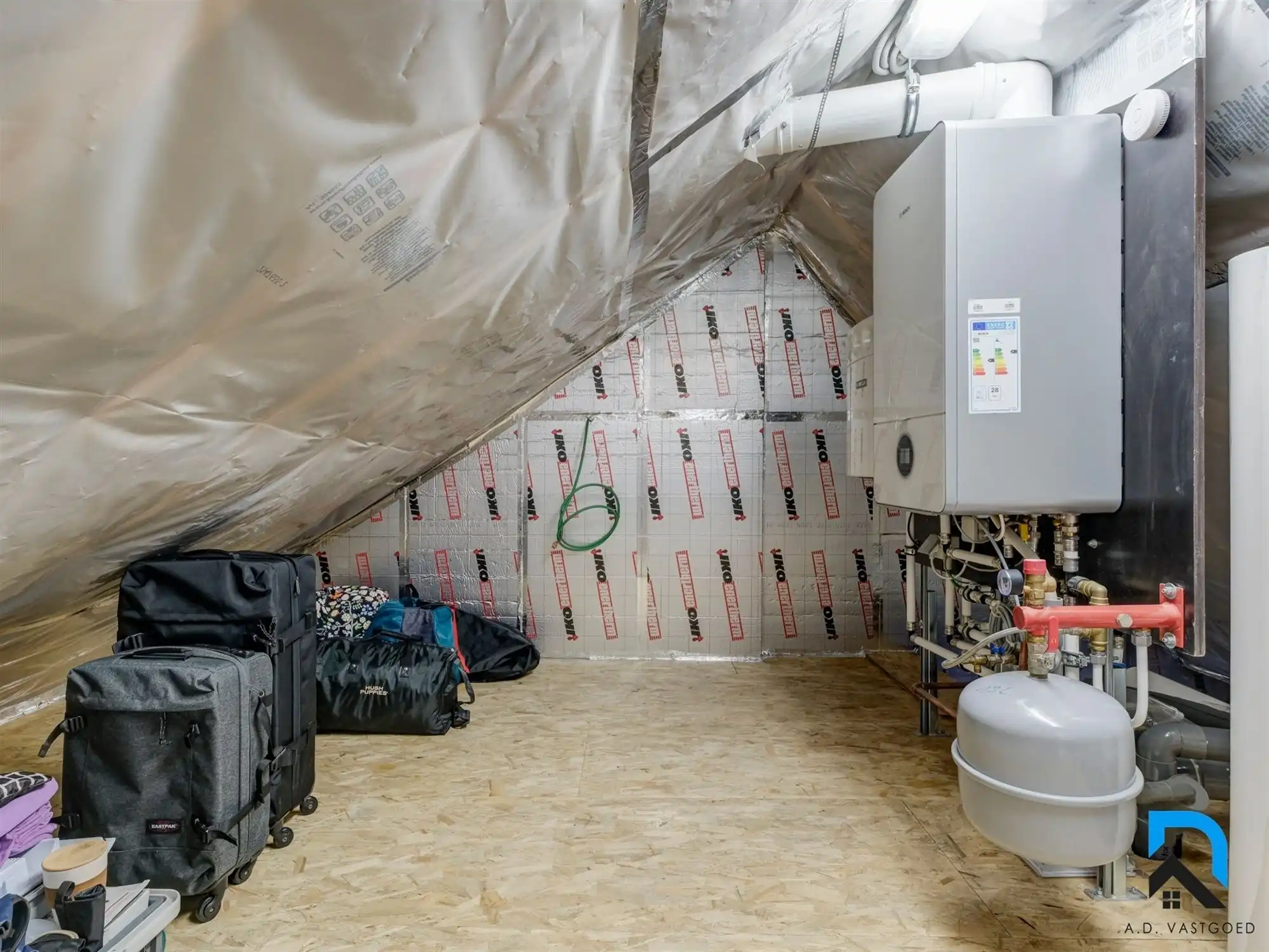 Gerenoveerde woning met tuin op toplocatie in Hasselt foto 24