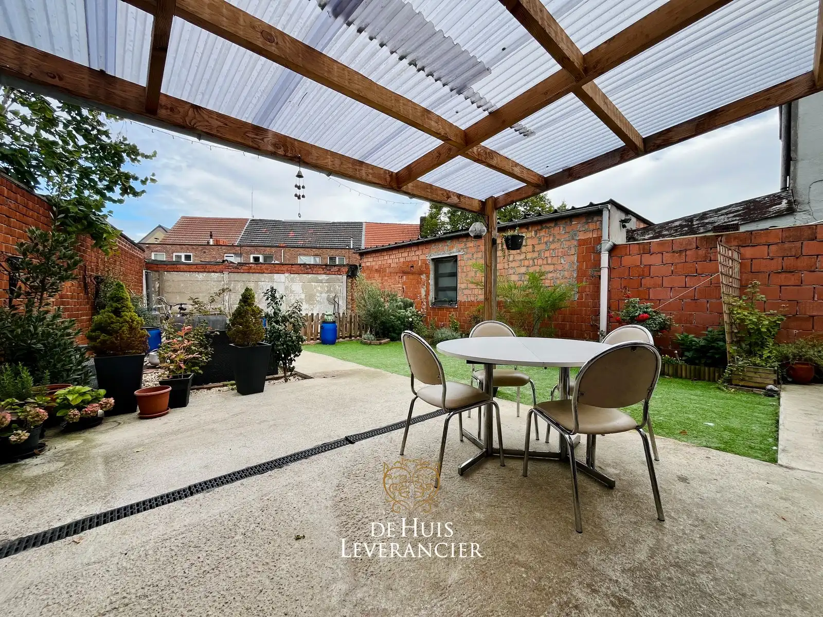 HOB met 4 - 5 slpks en super gezellig zuiders ingerichte tuin foto 31