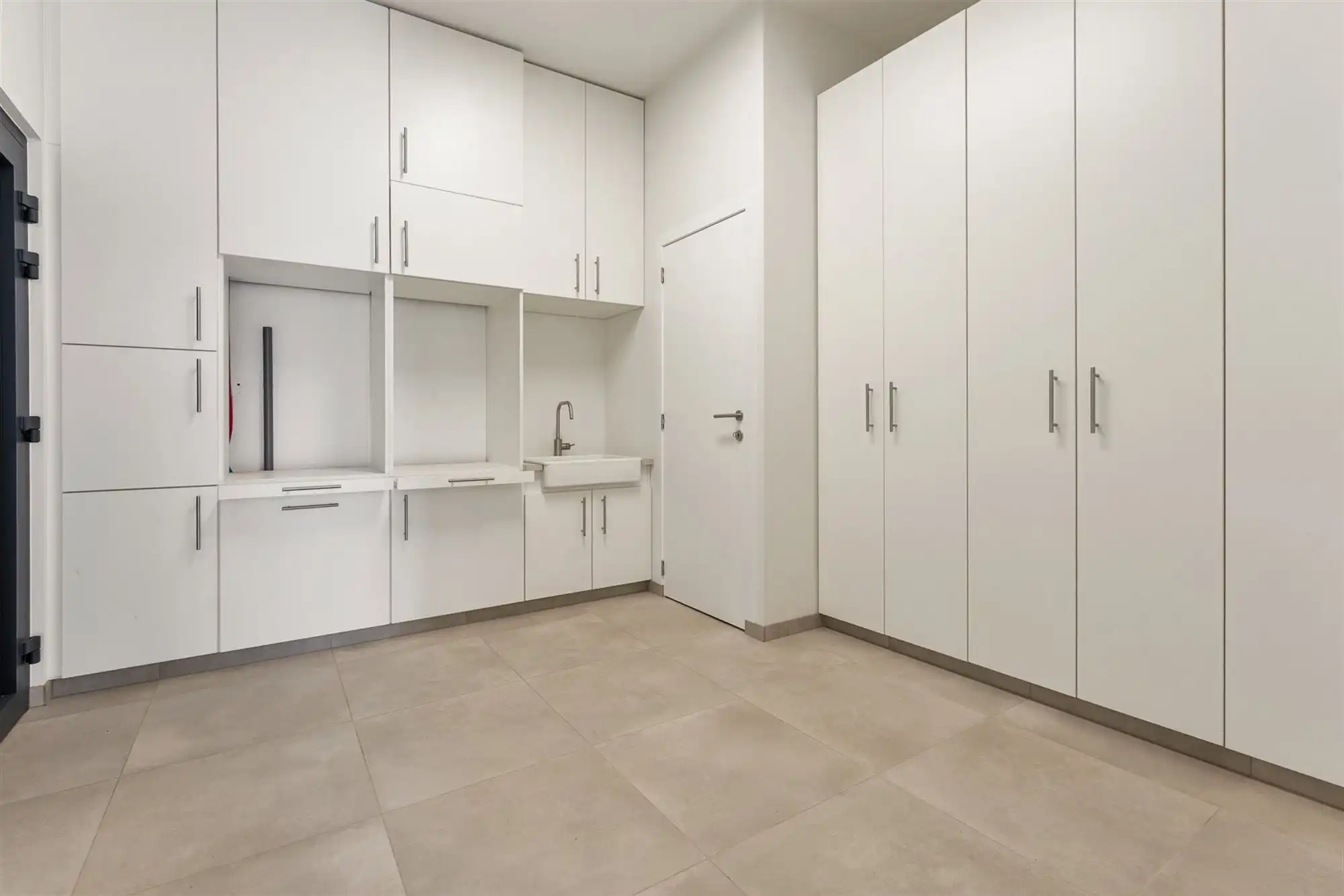 RECENT GERENOVEERDE WONING (175M²) MET HOBBY-/WERKRUIMTE VAN 212M² IN HASSELT CENTRUM foto 11