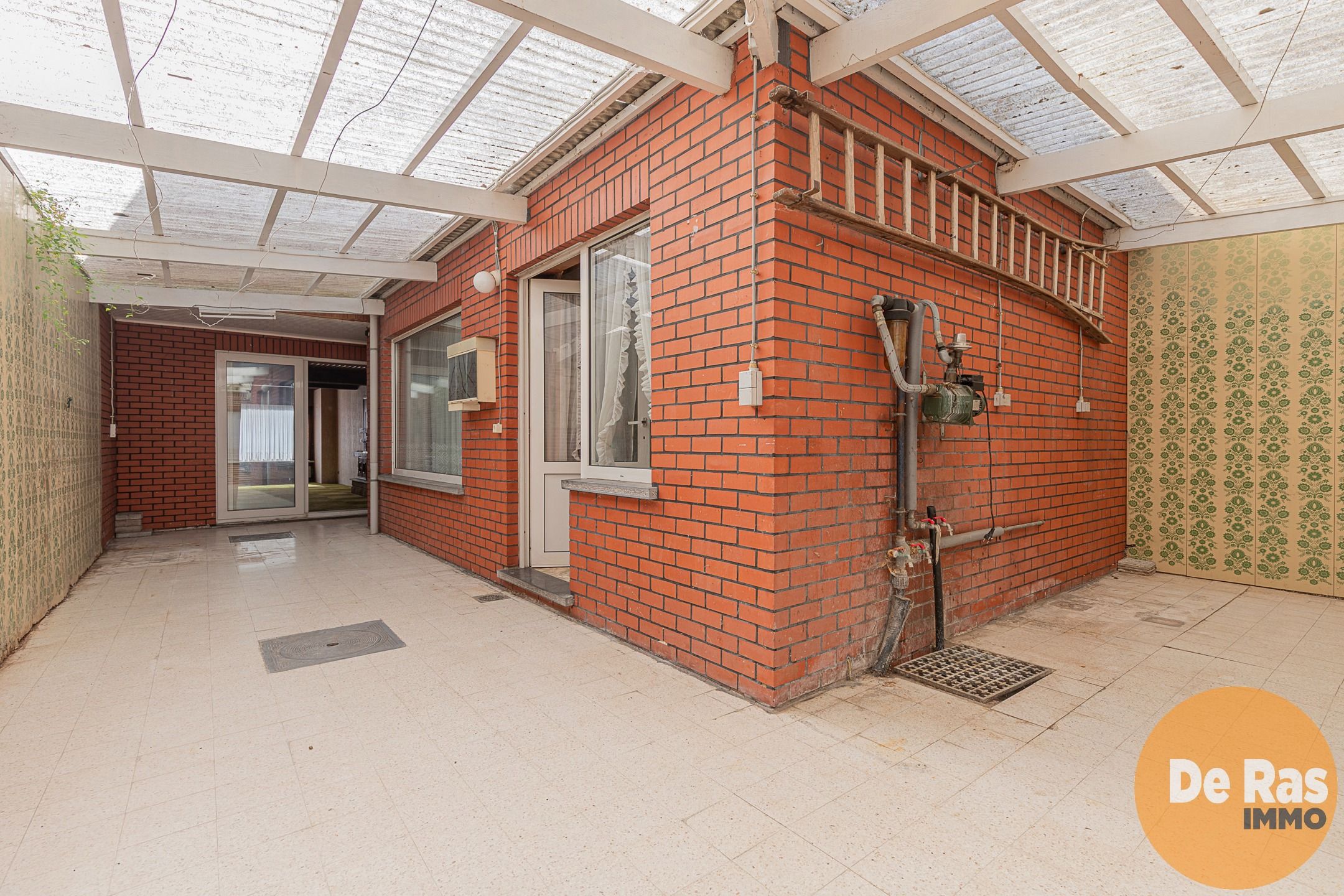 HERZELE - Stevige eengezinswoning op 200m van de markt foto 18