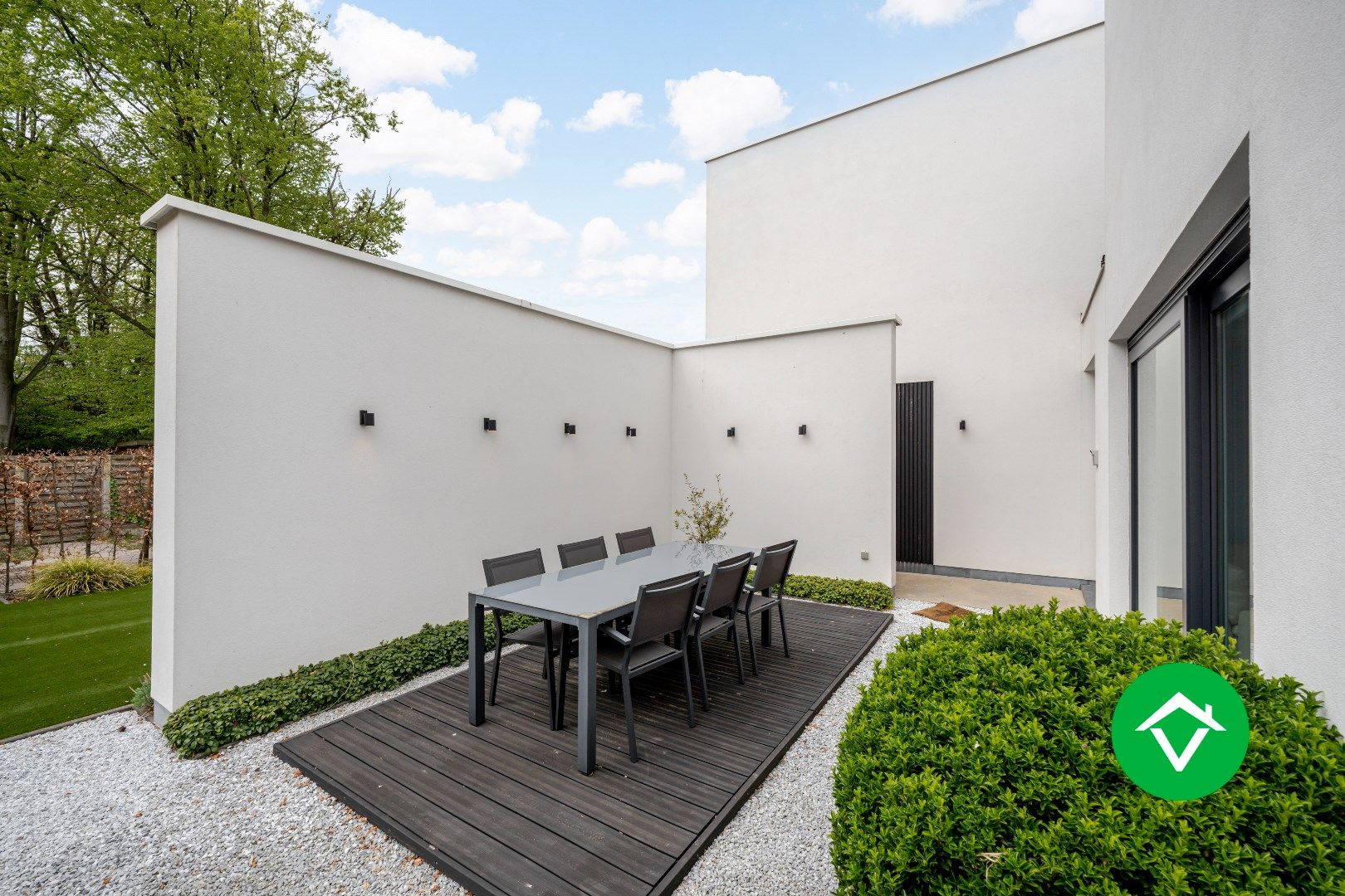 Zeer stijlvolle en instapklare villa te koop in het centrum van Koekelare. foto 29