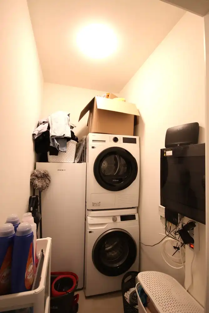 Modern vernieuwd gelijkvloers appartement met 1 slaapkamer en ruime tuin foto 8