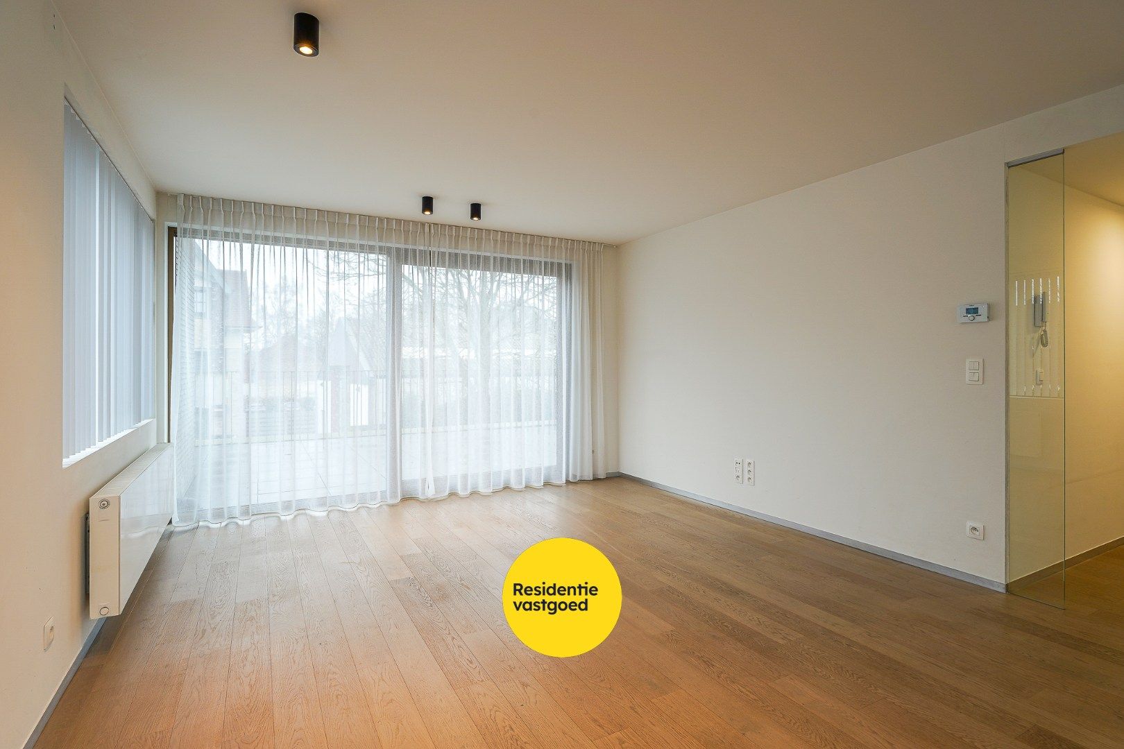 Prachtig modern appartement te huur in het centrum van Jabbeke foto 6