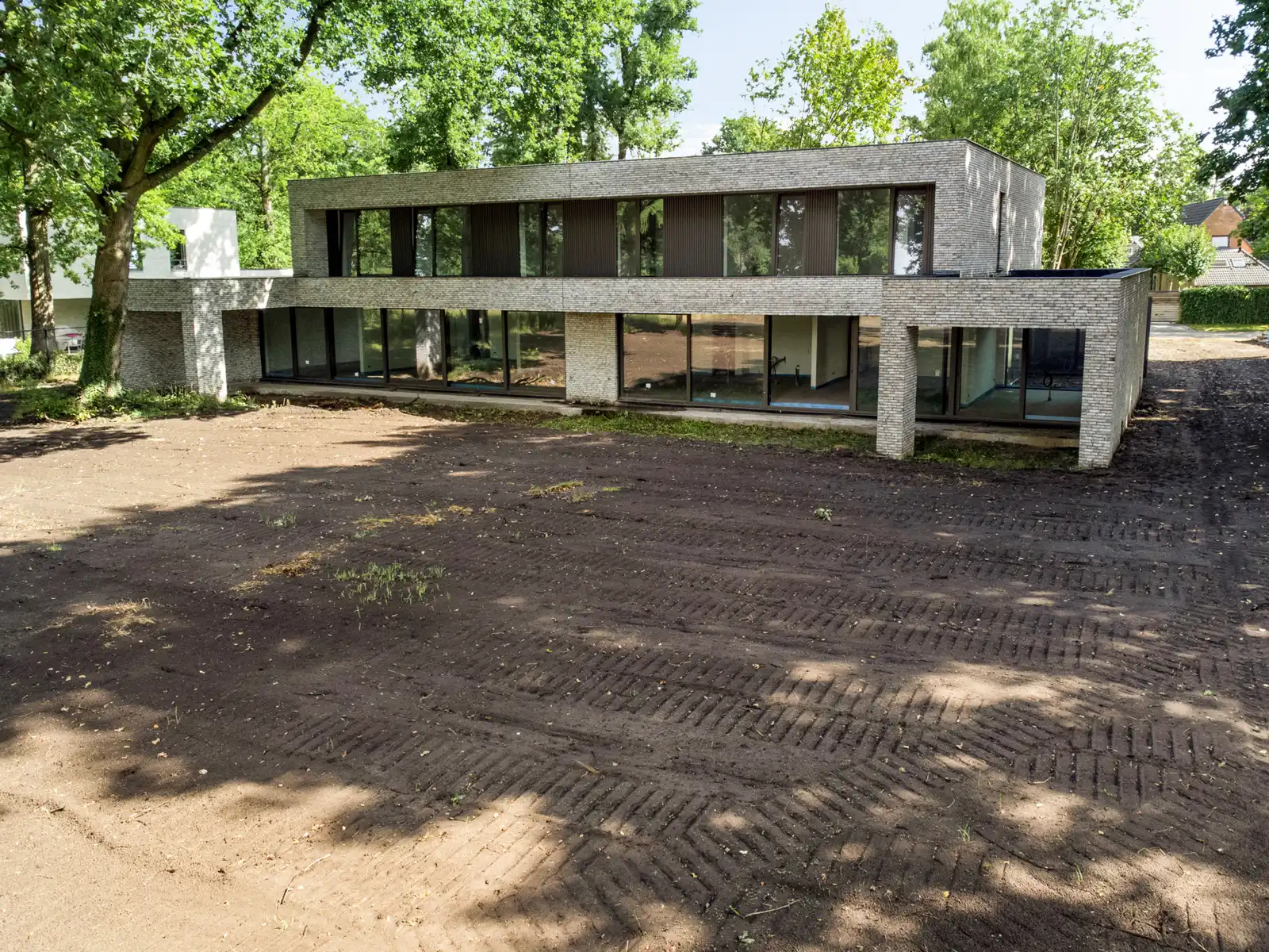 Nieuwbouw koppelvilla op toplocatie op ca. 1599 m² foto 40