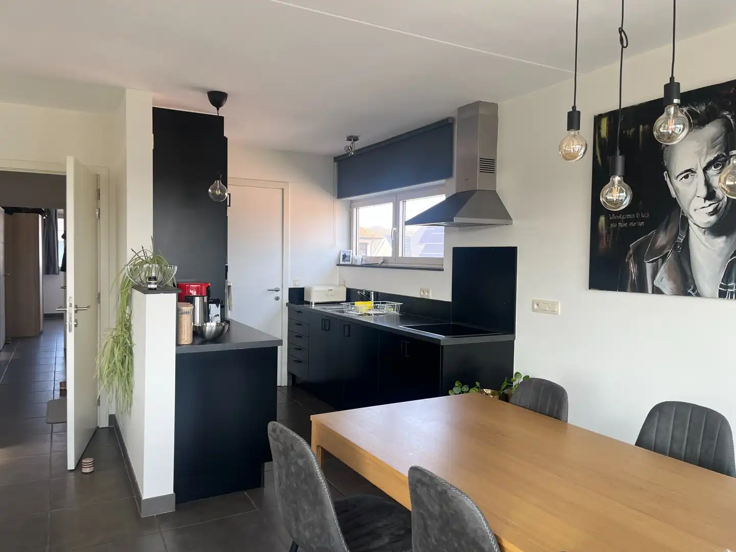 Ruim appartement op de eerste verdieping. foto 4