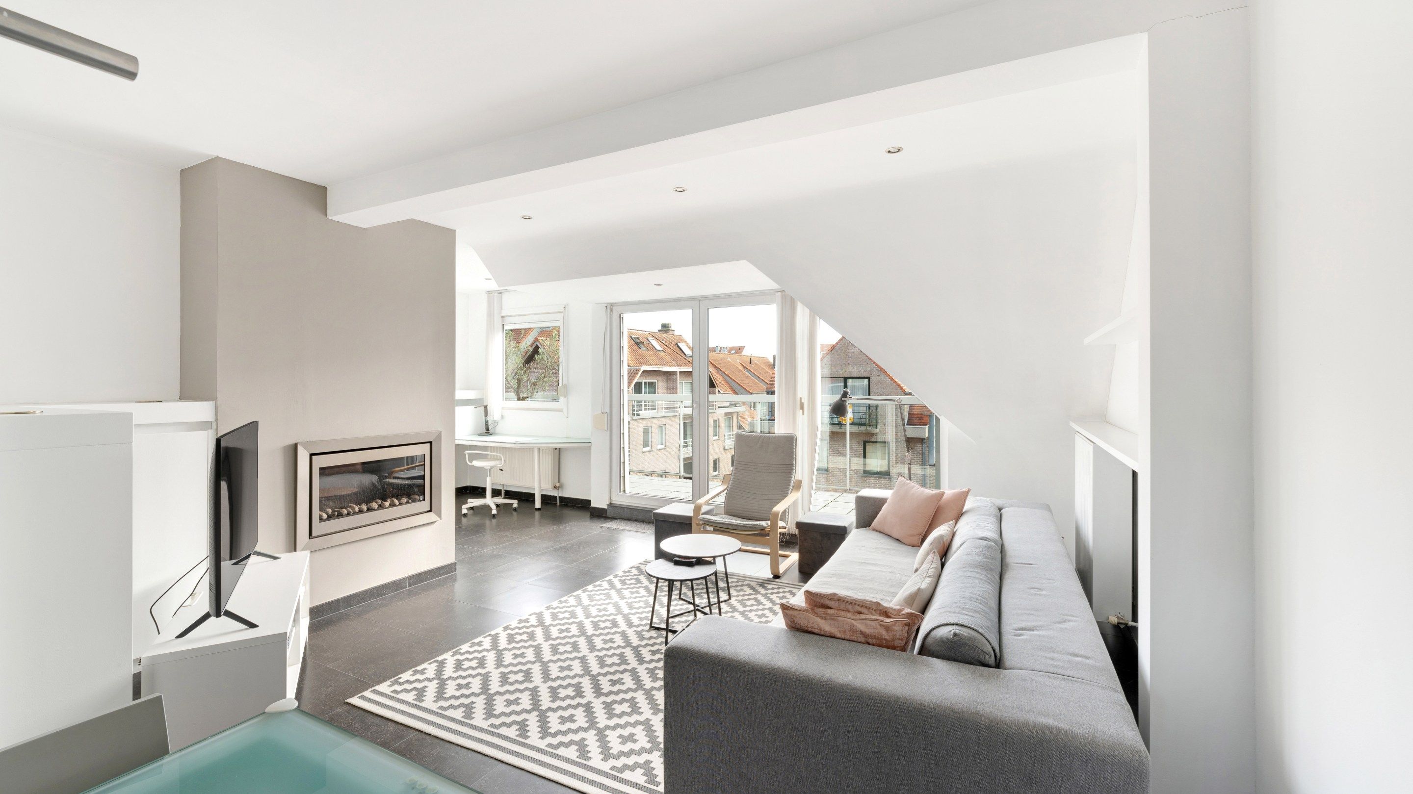 Ruim duplex appartement met zonnige terrassen in hartje Knokke foto 5