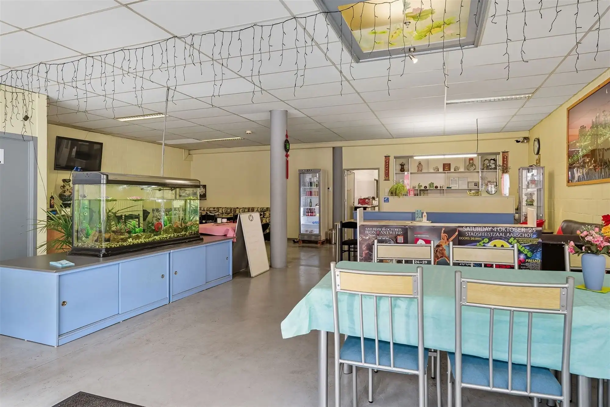 RUIM HANDELSPAND VAN 210M² MET OPEN FLEXIBELE INDELING IN KOERSEL CENTRUM foto 2