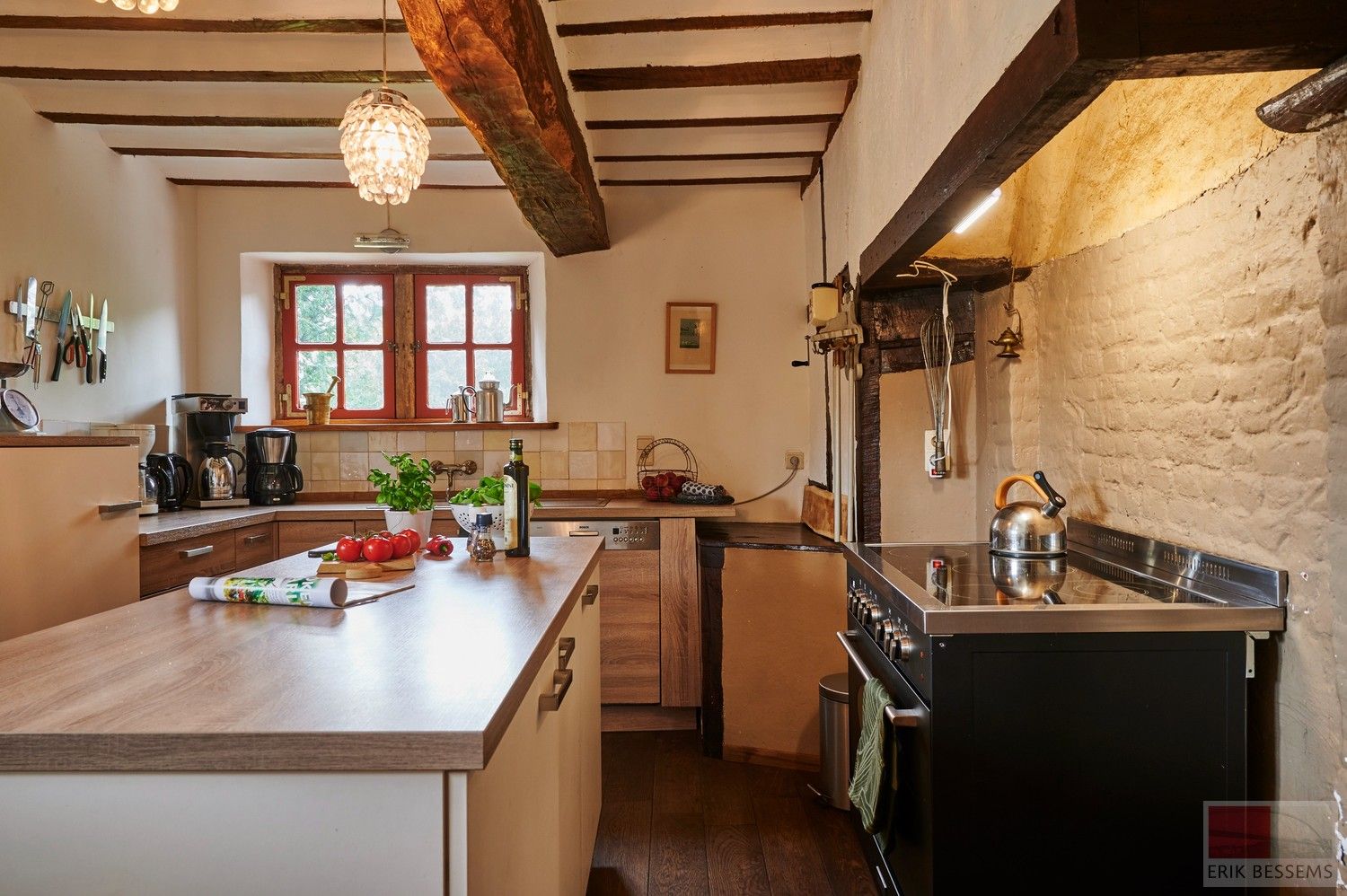 Van authentieke boerderij (1700) tot karaktervolle vakantiewoning – volledig gerenoveerd in 2000 foto 3