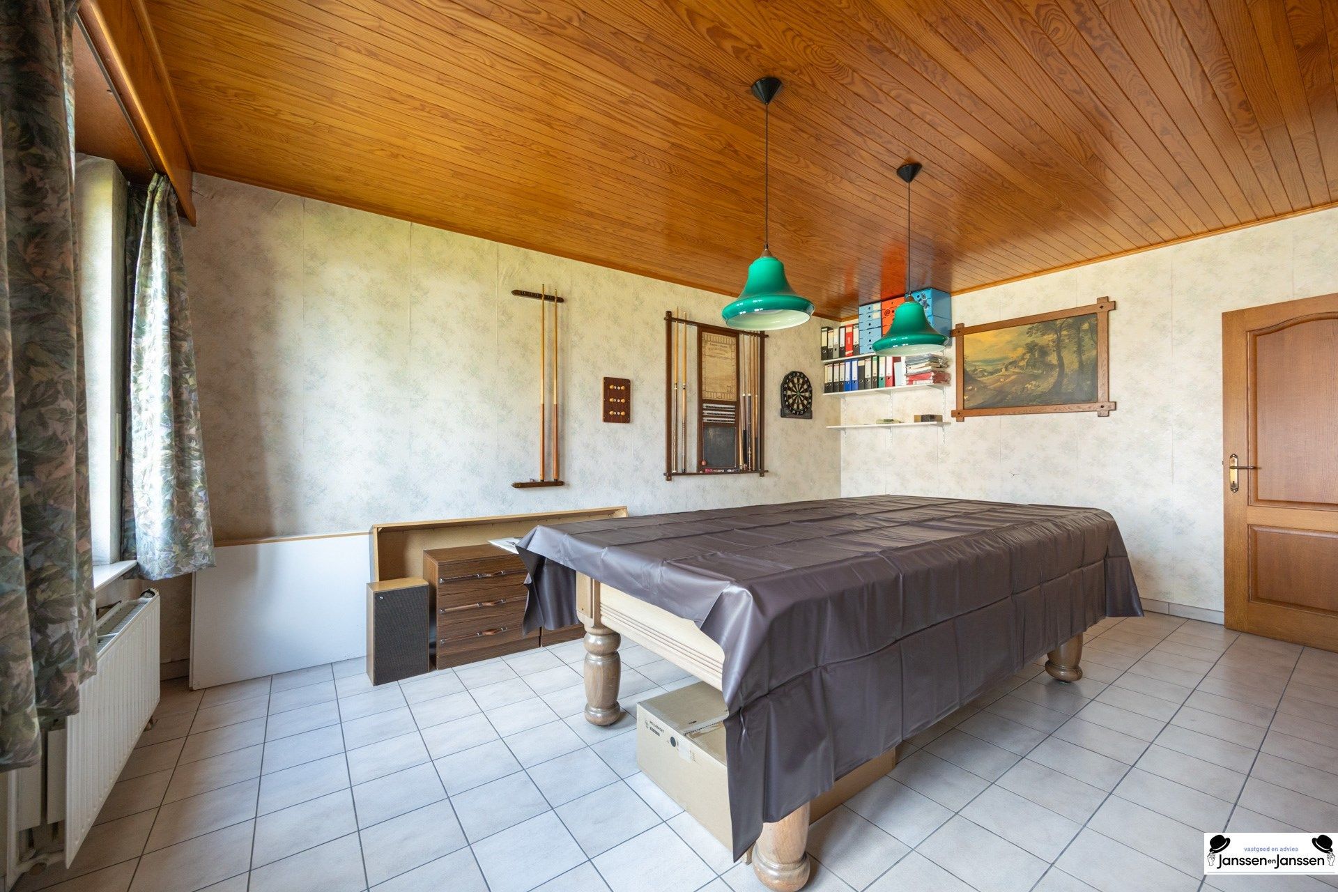 Ruime gezinswoning met 3à4 slaapkamers, kelder op een centrale locatie! foto 13