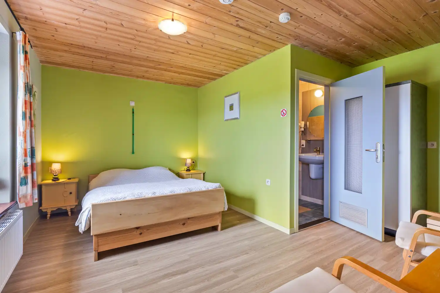 Karaktervolle en zeer ruime woning met Gîte en Chambre d’Hôtes foto 14