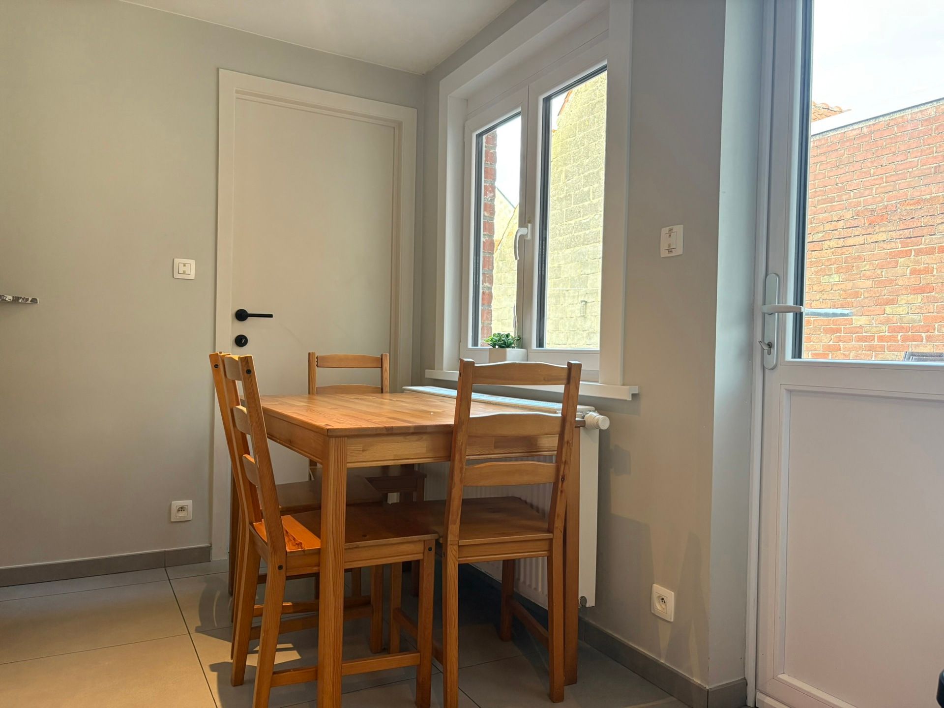 Centraal gelegen rijwoning met tuin  foto 6