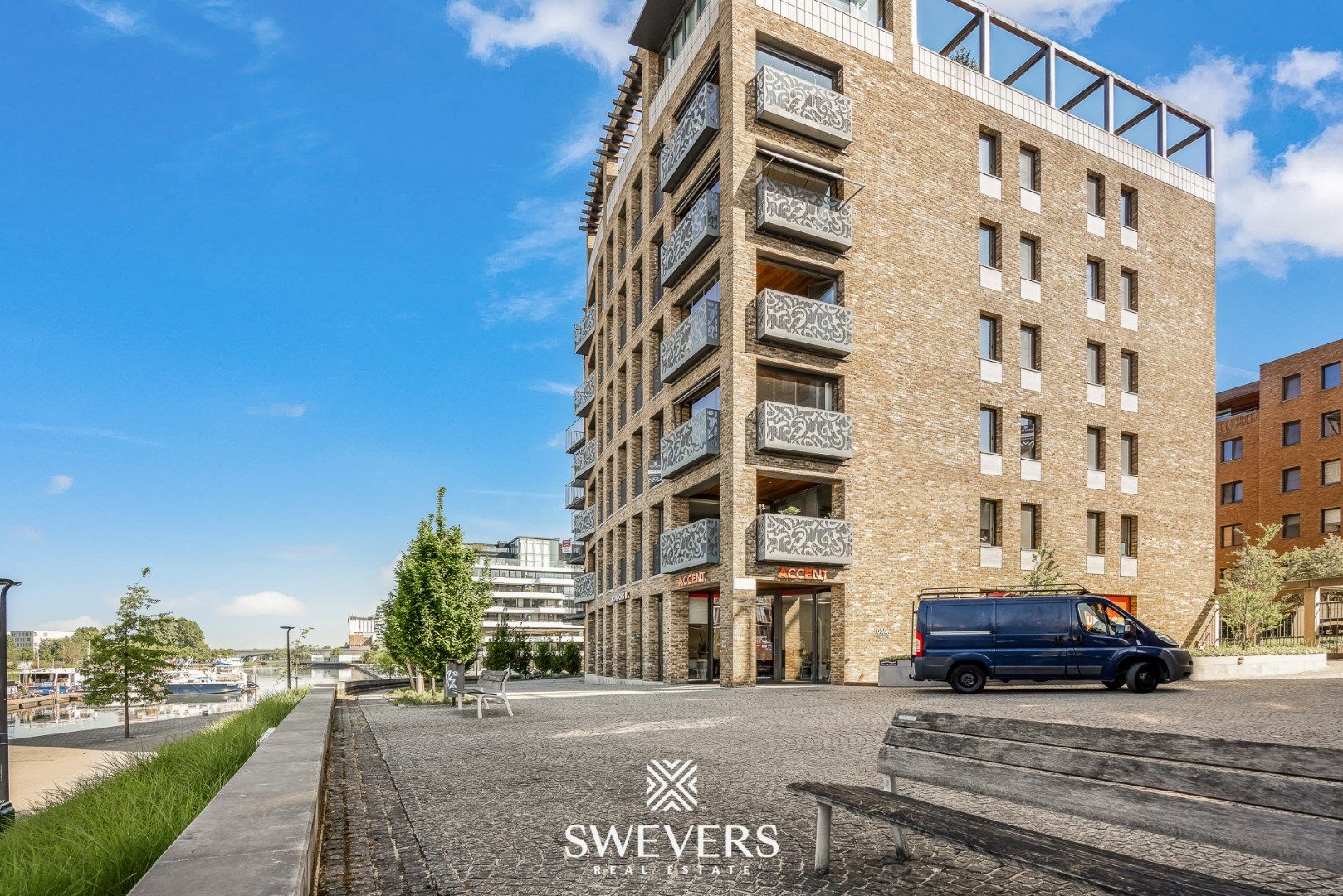 Ruim en modern appartement met zicht op de haven in bruisend Quartier Blue foto 29