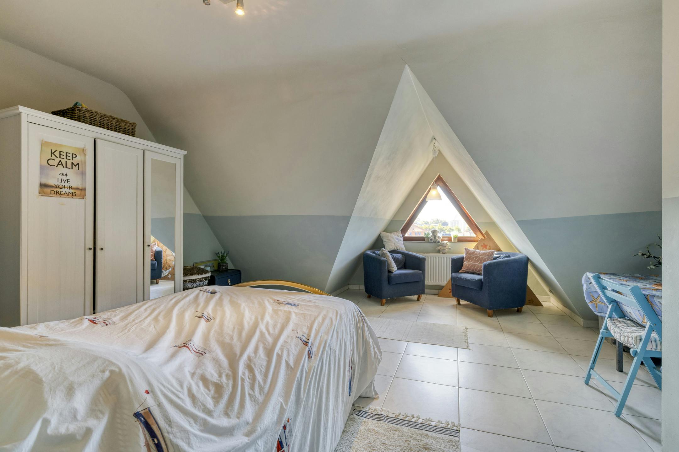 Instapklare duplex met 2 slaapkamers in het hartje van Koksijde-Bad foto 11