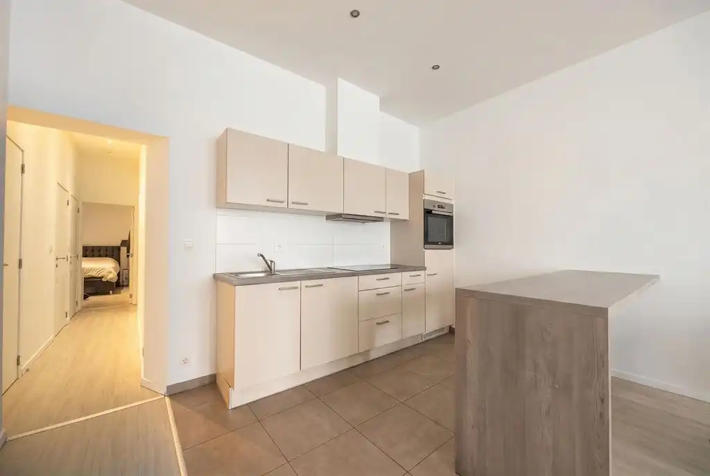 Instapklaar appartement met terrasje foto 4