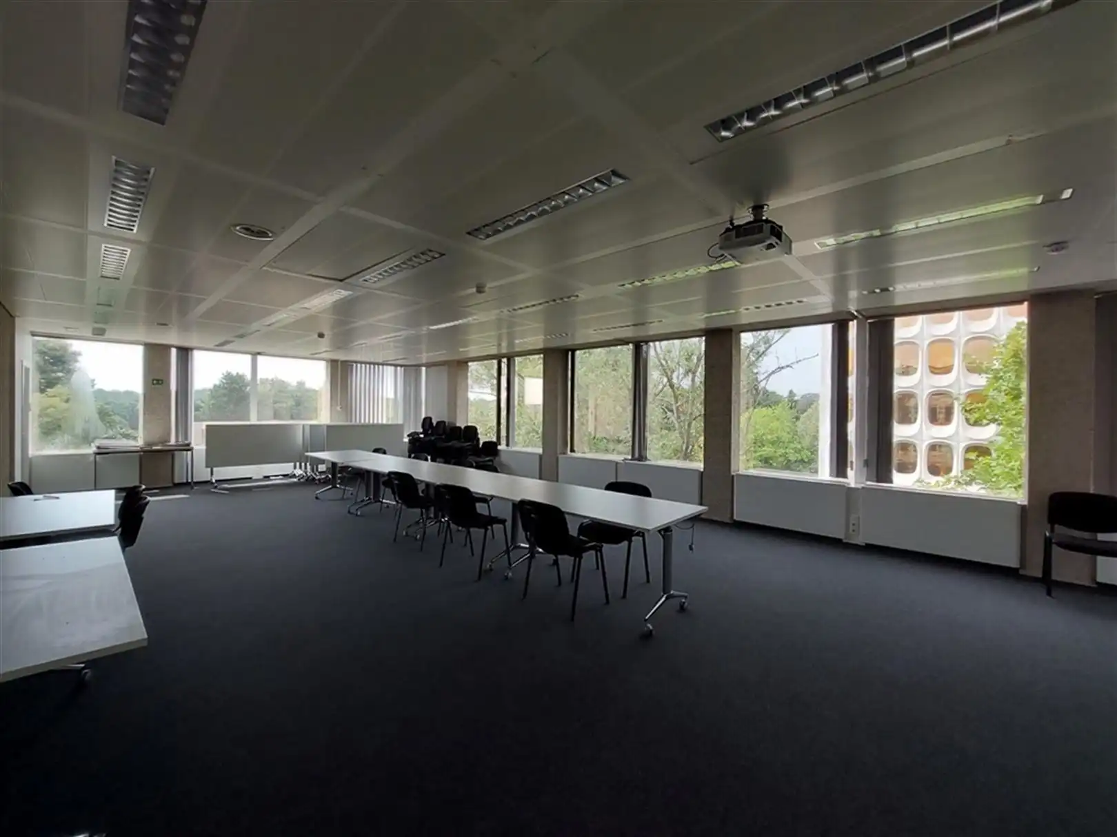 HULPE 187-189: 795m² foto 11