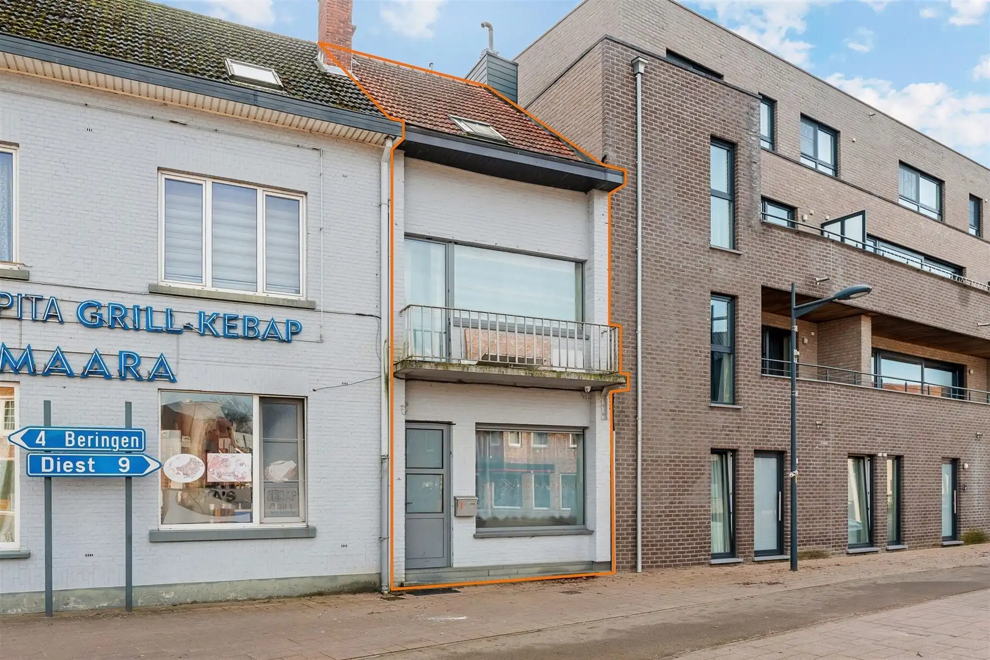 OP TE KNAPPEN WONING MET 3 SLAAPKAMERS PAL IN HET CENTRUM VAN PAAL foto 2