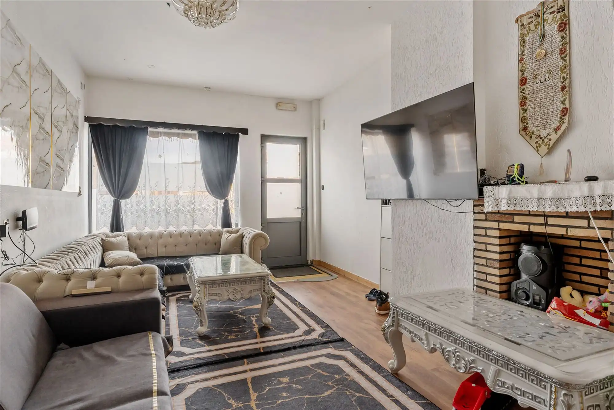 OP TE KNAPPEN WONING MET 3 SLAAPKAMERS PAL IN HET CENTRUM VAN PAAL foto 2