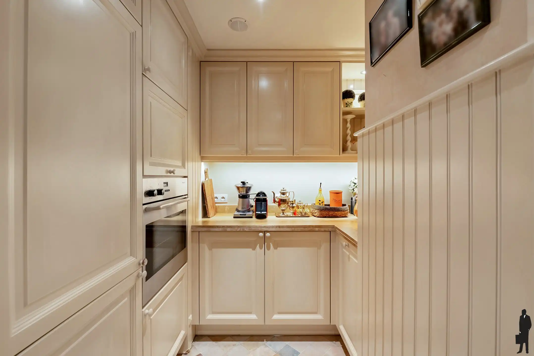 Exclusief appartement van 244m² op de Grote Markt foto 11