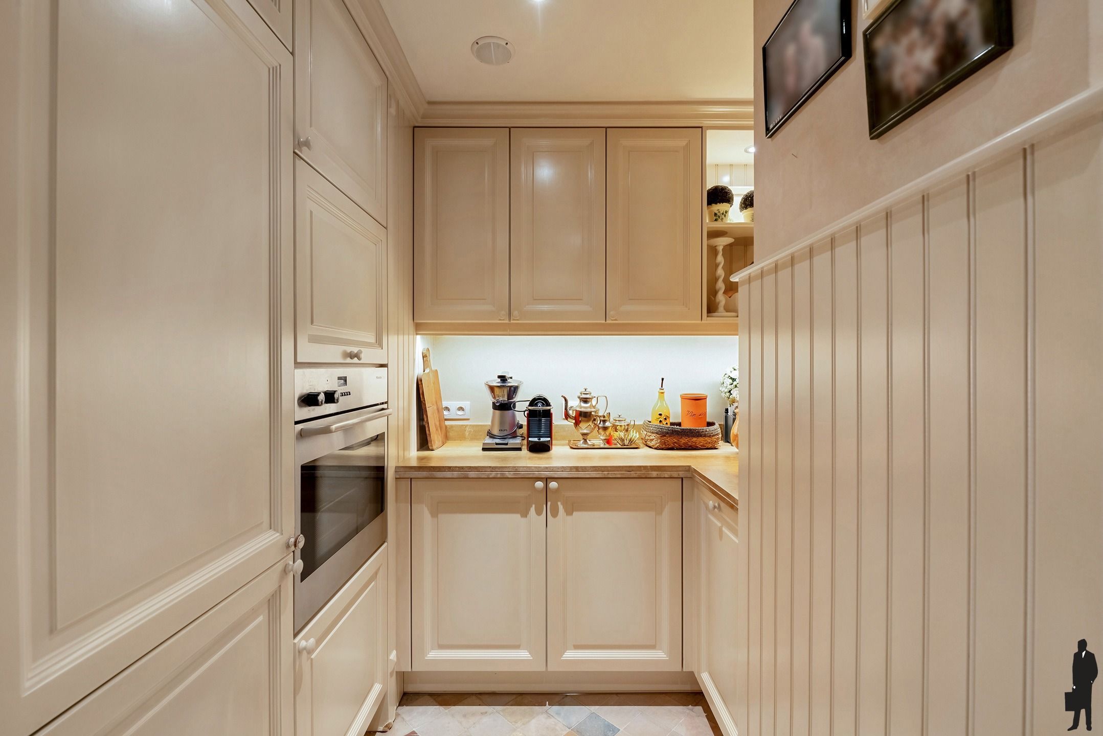 Exclusief appartement van 244m² op de Grote Markt foto 11