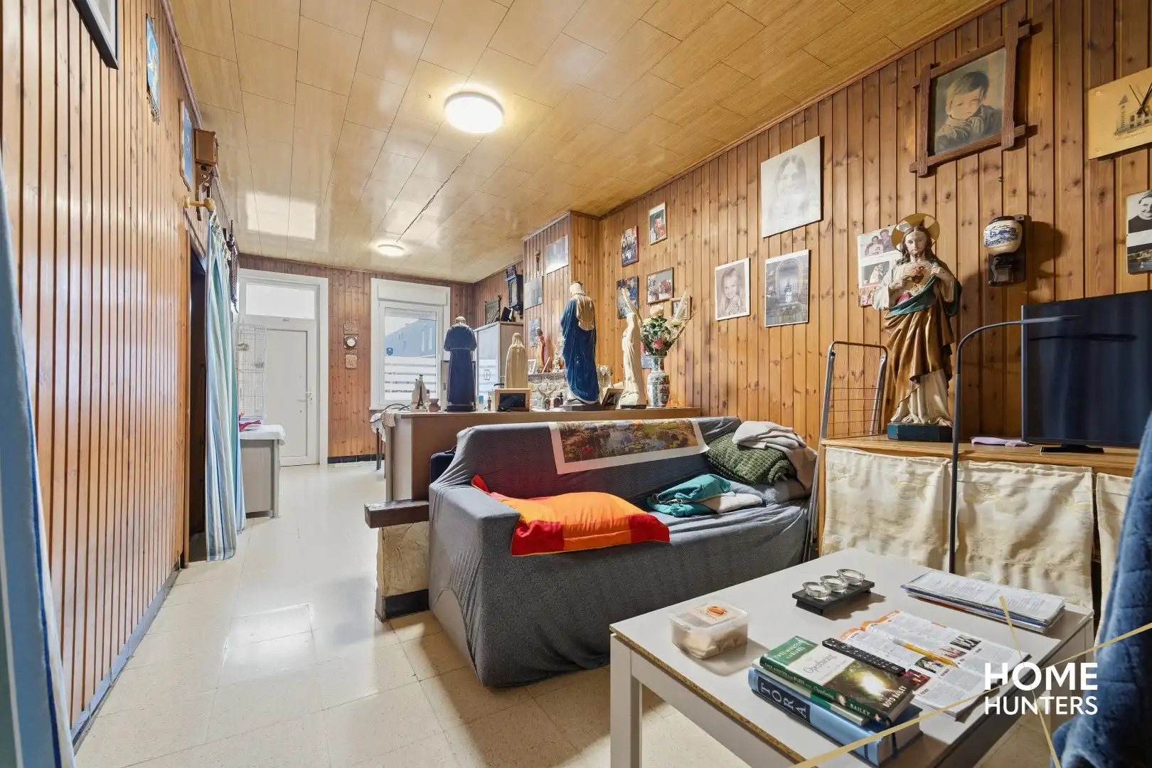 Te renoveren woning met 3 slaapkamers en ruime garage in Vlamertinge foto 3