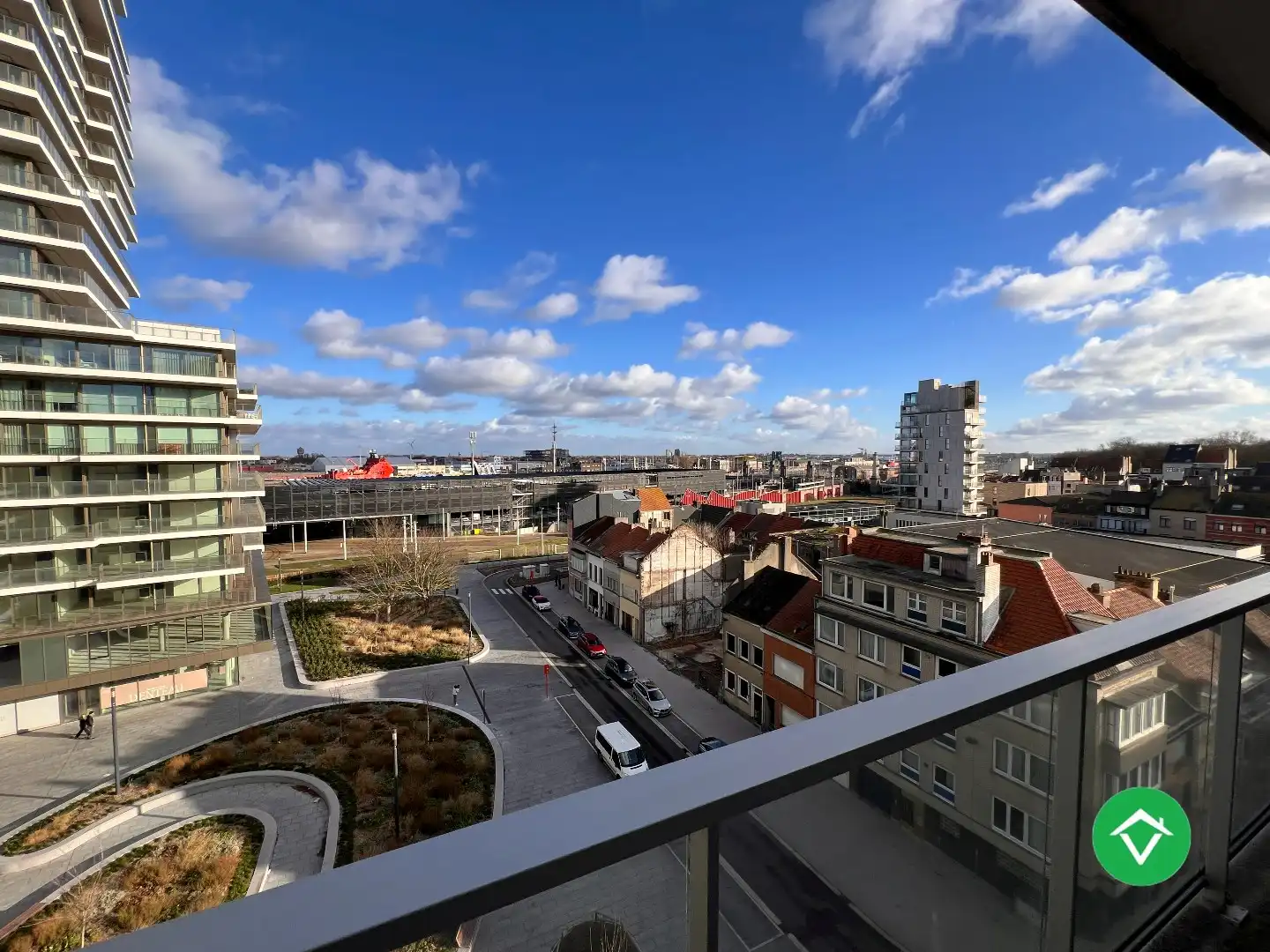 Appartement met 2 slaapkamers en ruim terras te Oostende foto 2