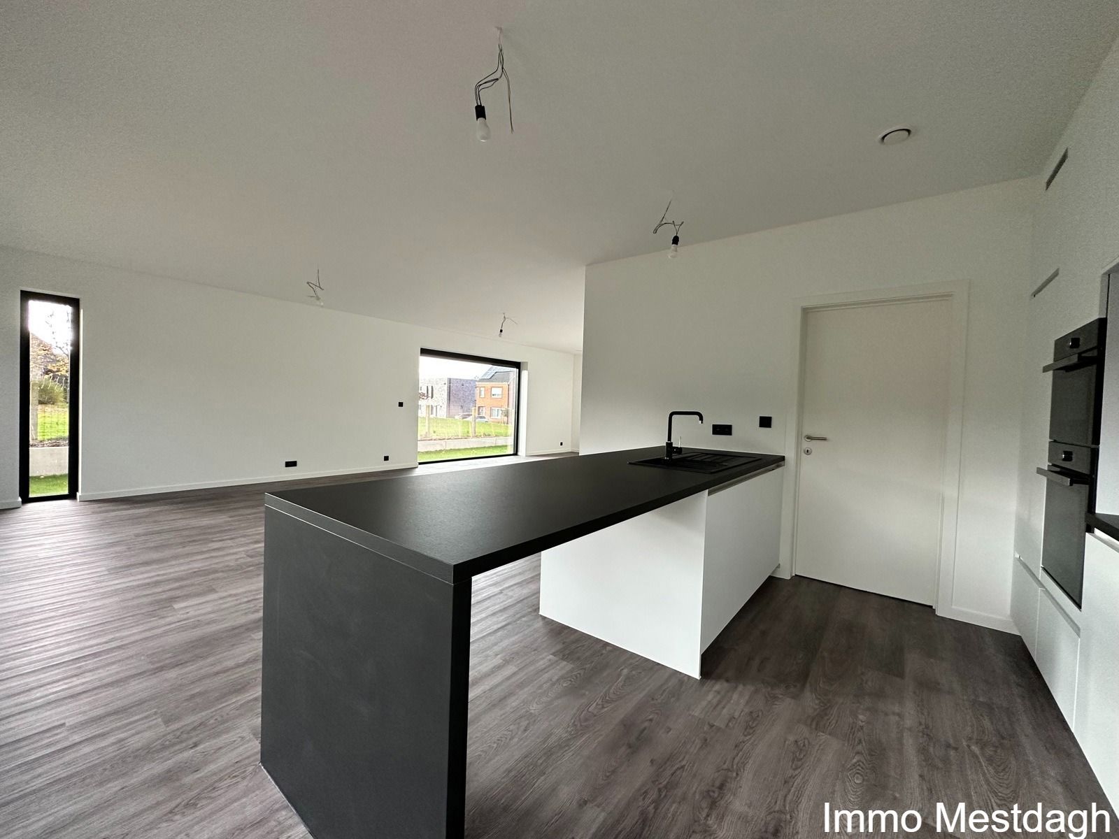 Nieuwbouw BEN woning met terras, garage, tuin. foto 6