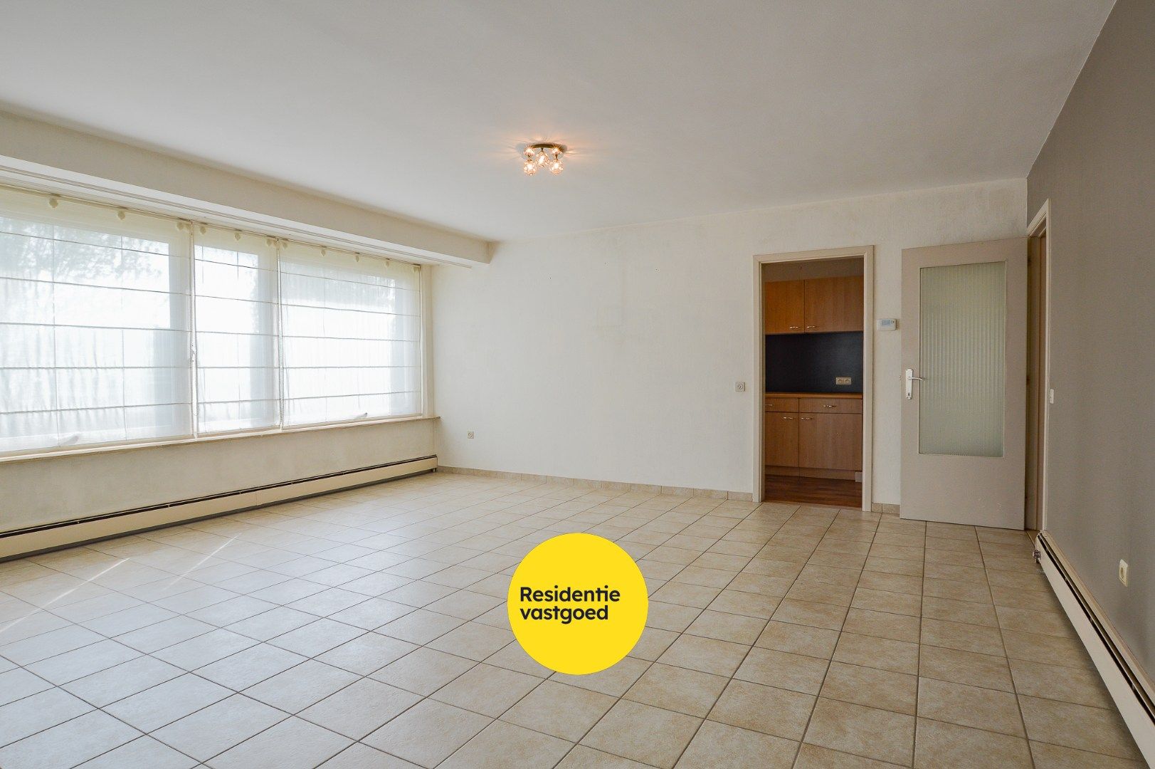 Ruim appartement op toplocatie met 3 slpks én garage in Sint-Andries foto 6
