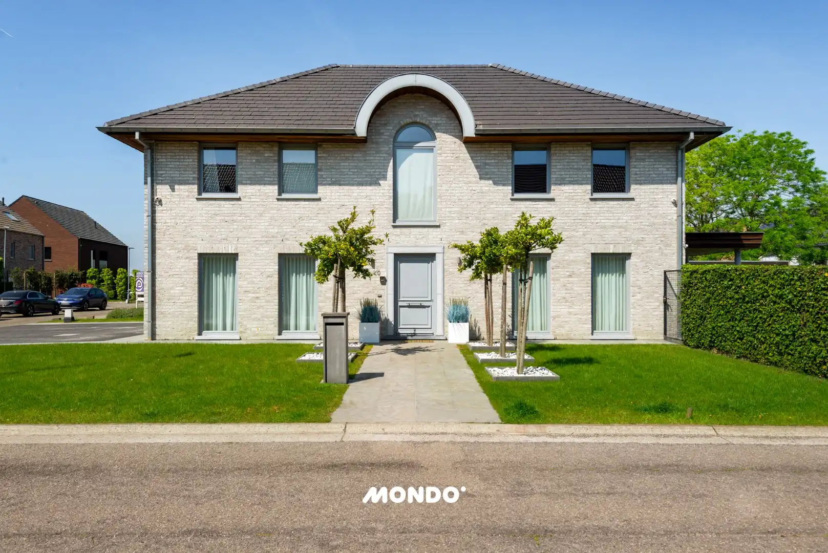 Exclusieve villa met zwembad en wellness te koop foto 3