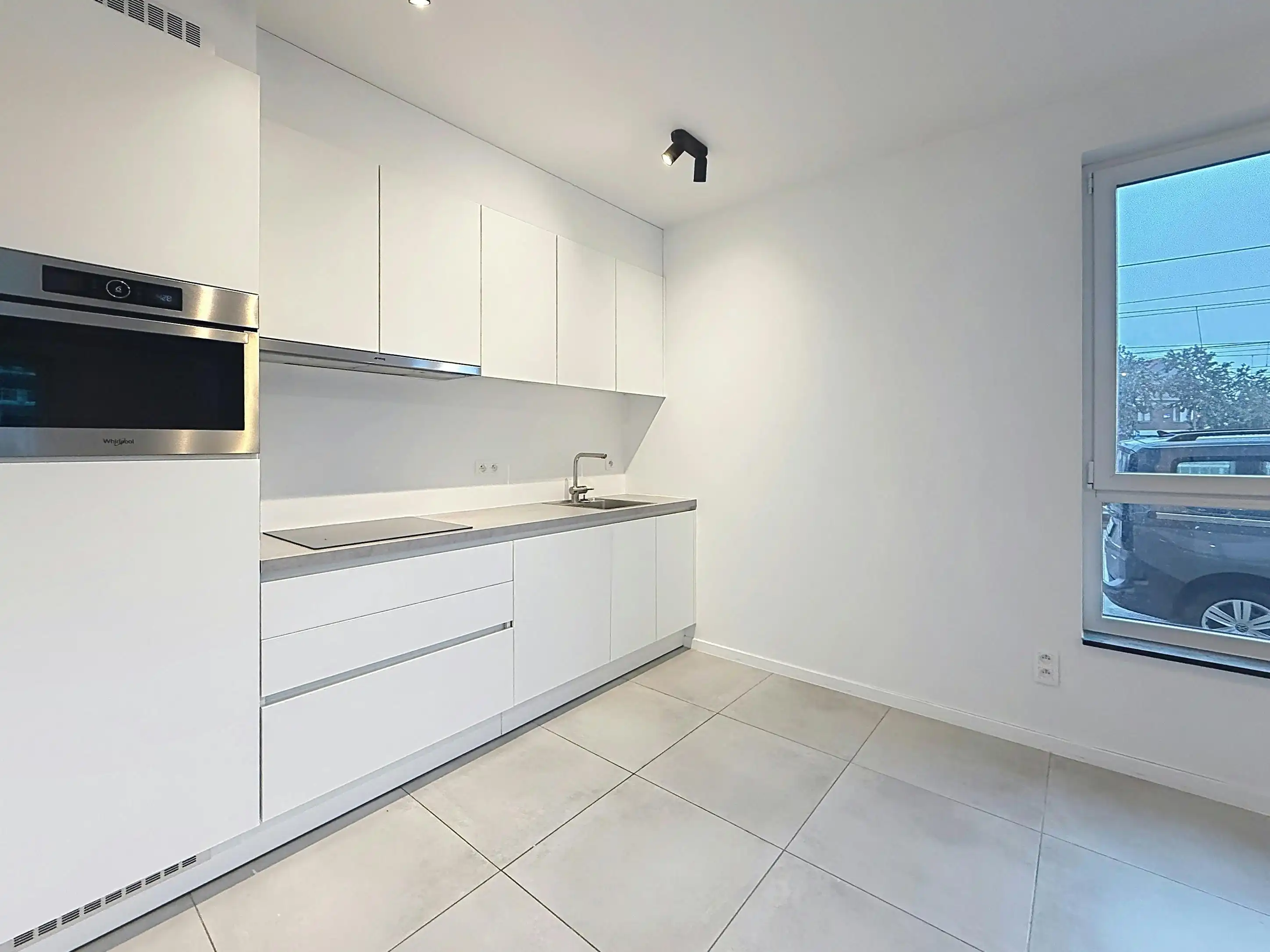 Instapklaar één slaapkamerappartement centrum Aalter foto 11