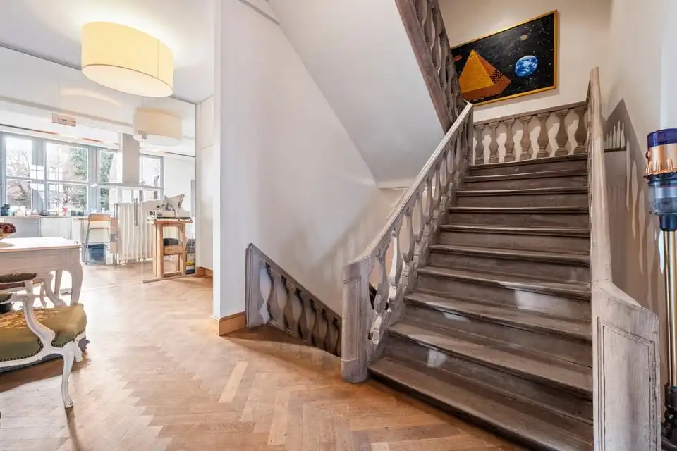 ICONISCH HANDELSPAND MET LUXUEUZE WOONST OP DE GROTE MARKT VAN SINT-TRUIDEN foto 53