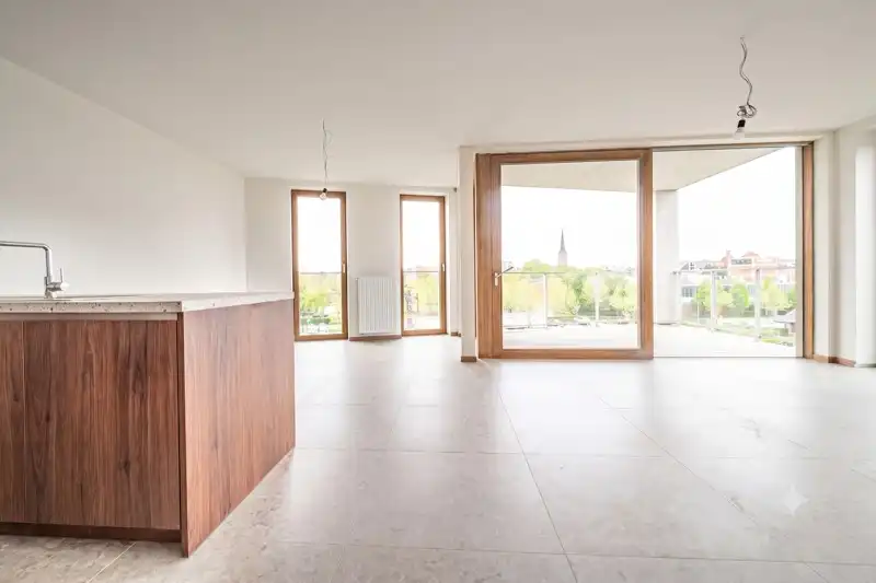 KOOP uw appartement aan 6% BTW! Prachtig 3 slaapkamer appartement in Residentie DAC'ART Izegem. foto 3
