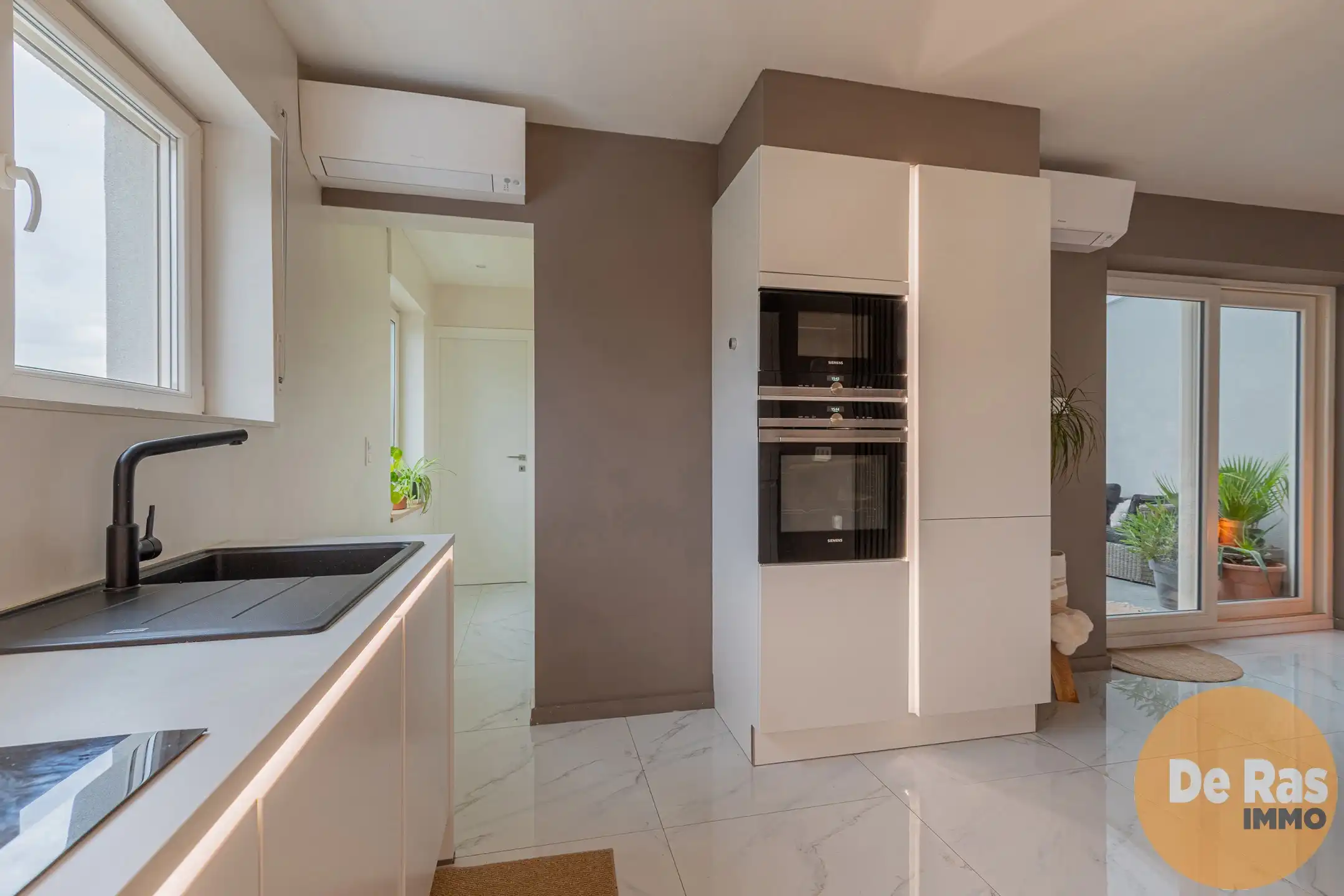 NINOVE-Volledig gerenoveerde HOB in doodlopende straat  foto 12