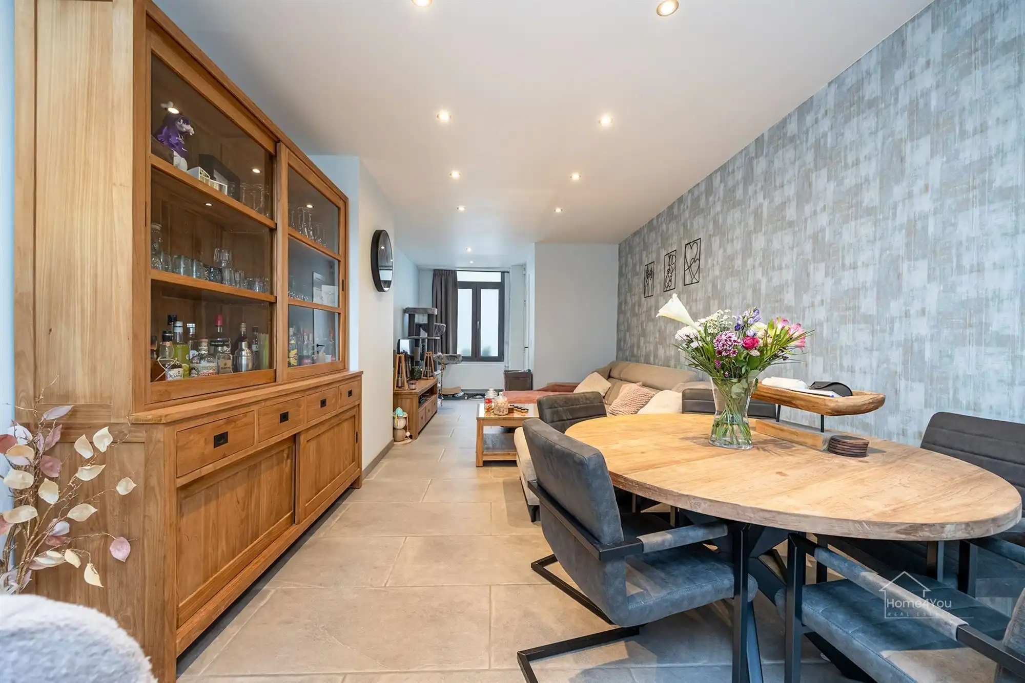 Charmante rijwoning met 3 slaapkamers en ruim dakterras foto 3