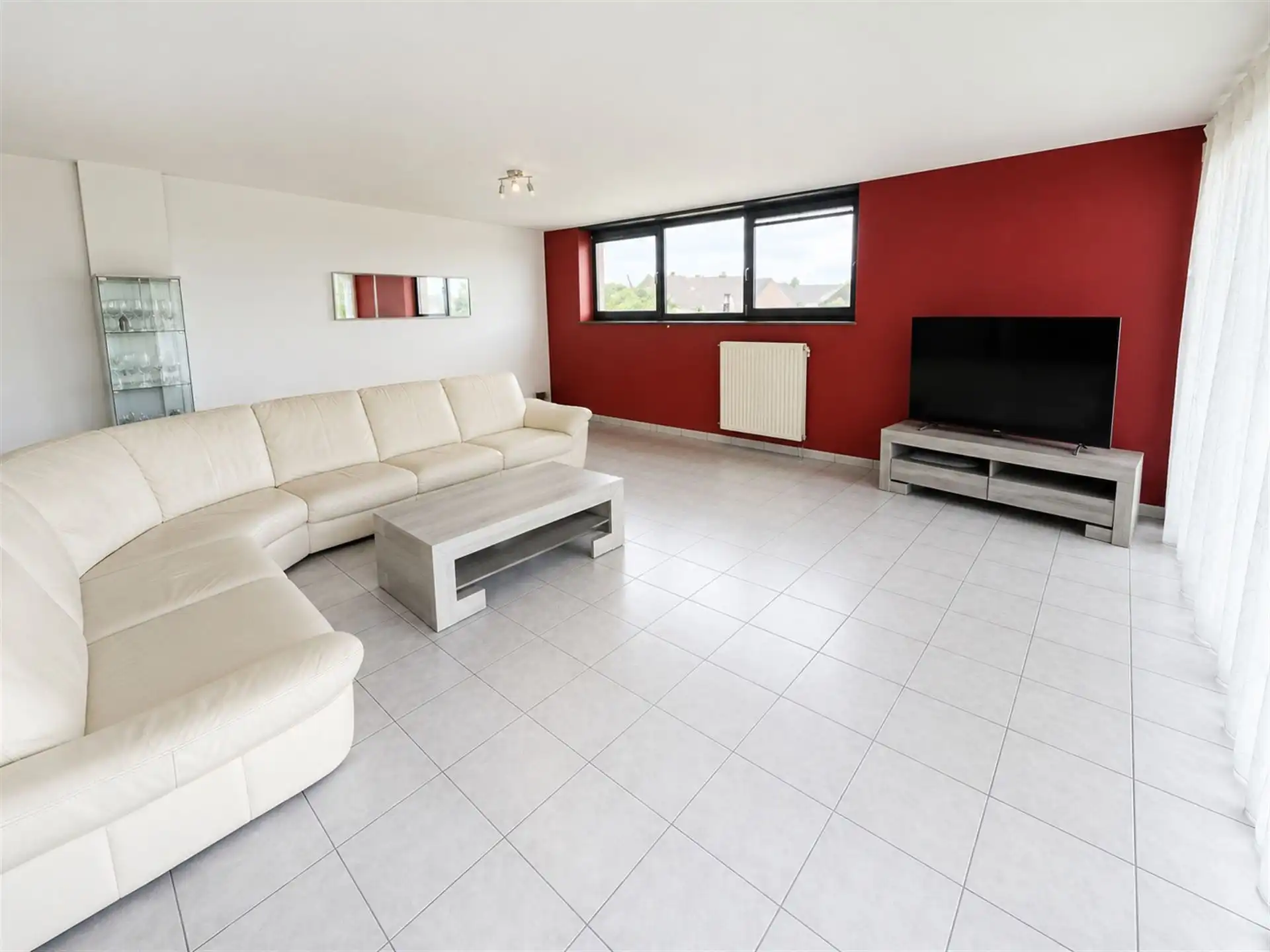 Opbrengsteigendom: handelspand en twee appartementen foto 10