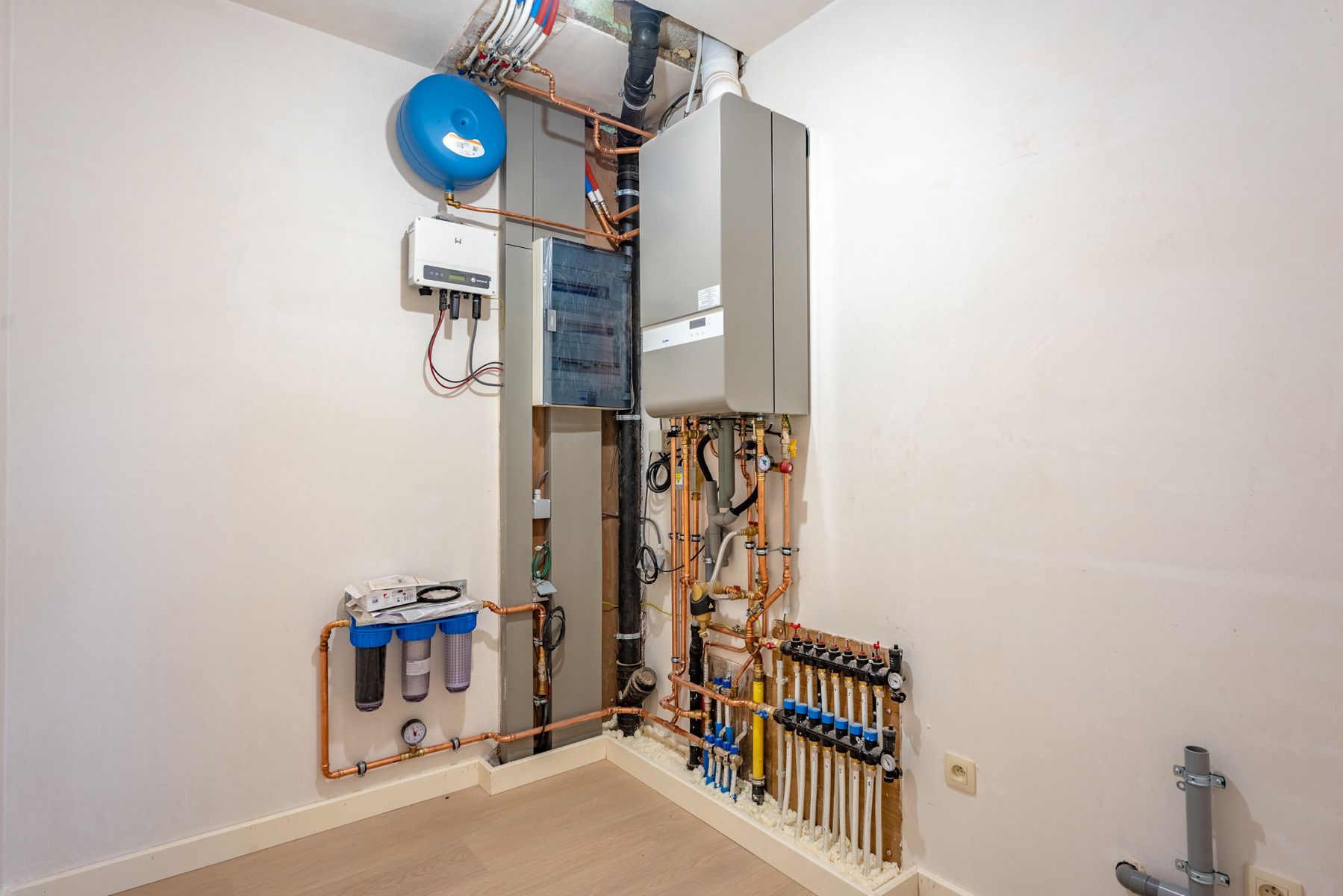Halfopen nieuwbouwwoning met 4 slaapkamers in Putte-Kapellen! foto 5