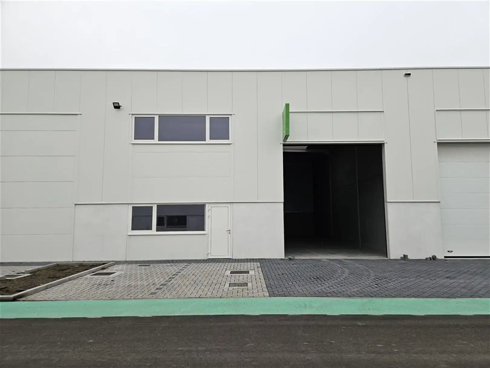 Kwalitatieve KMO-units nabij Gent foto {{pictureIndex}}