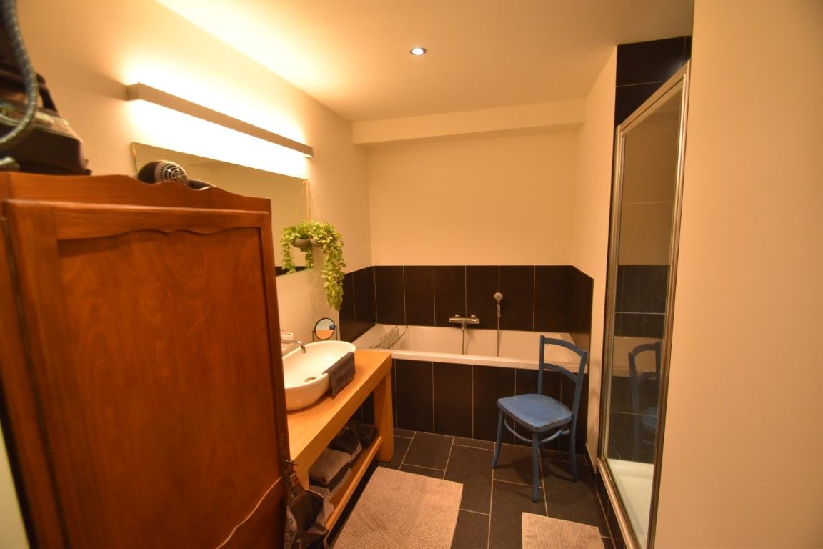 Luxueuze duplex in hartje Tongeren foto 15